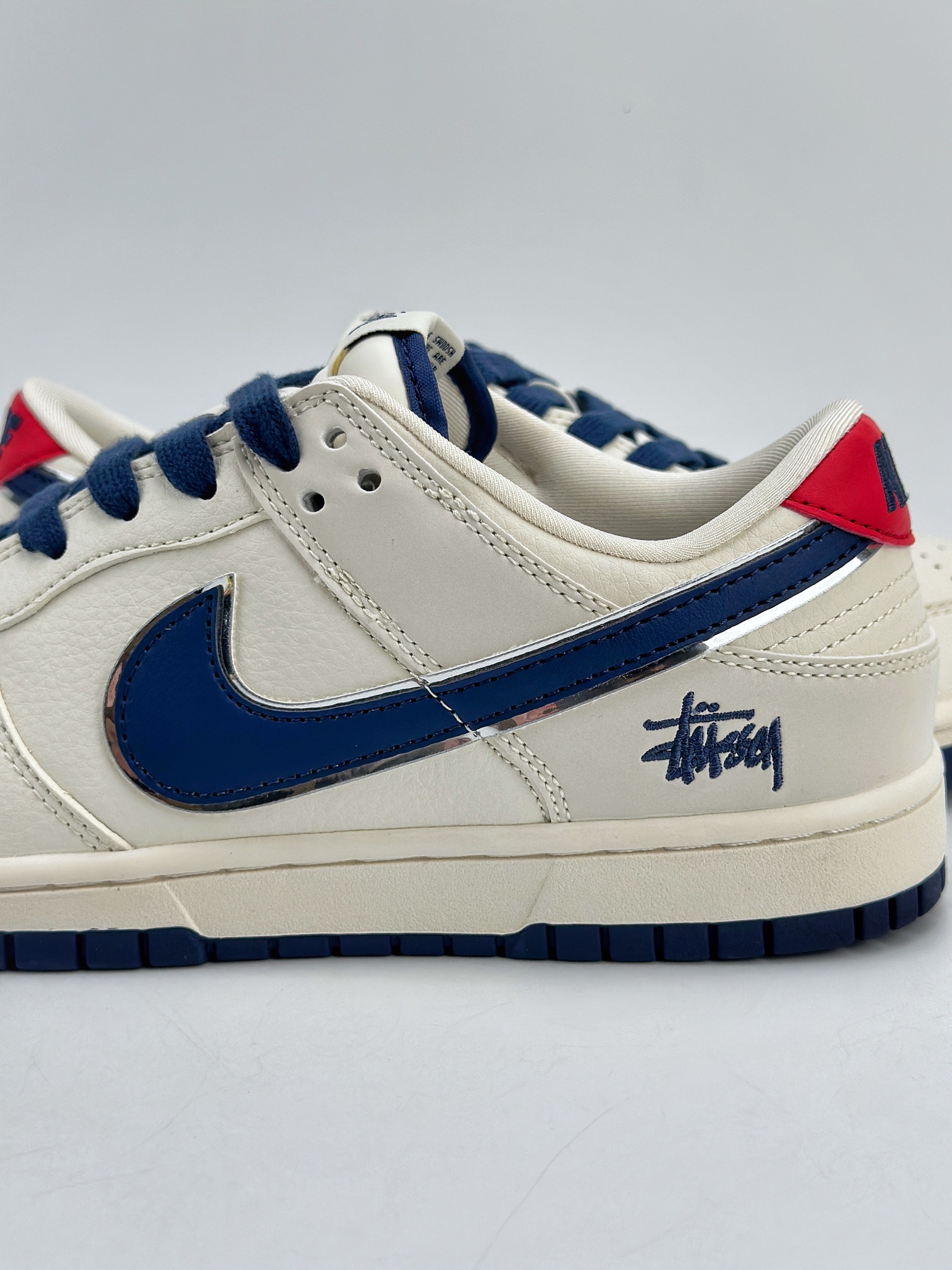 Nike SB Dunk Low x Stussy 斯图西 白蓝红 DQ1098-379