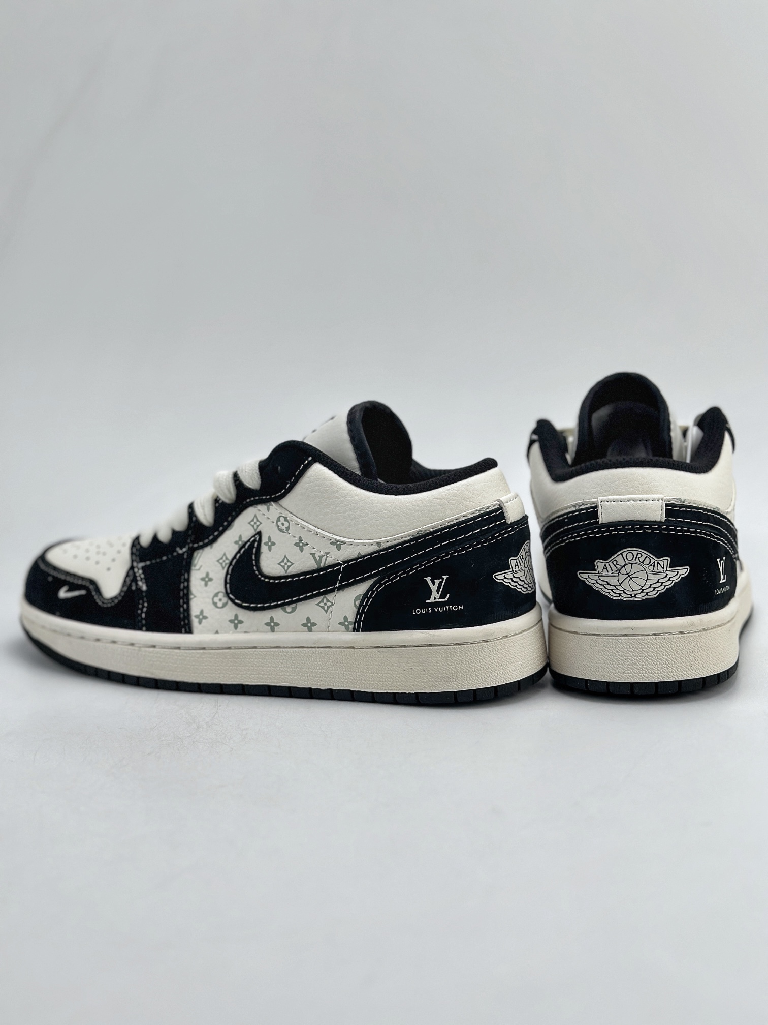 Air Jordan 1 Retro Low x Louis Vuitton 白黑熊猫 SJ9950-007