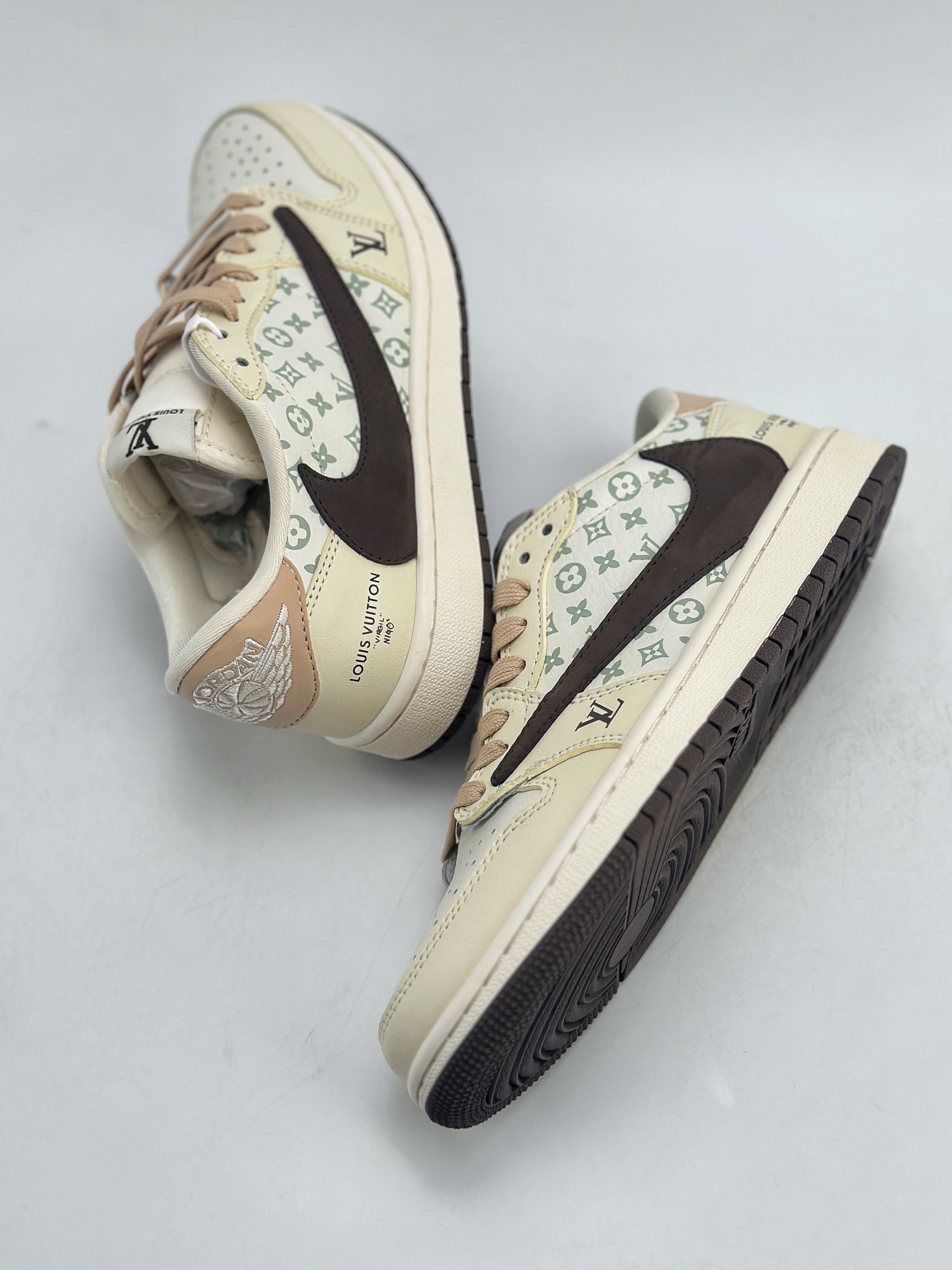 Travis Scott x Nike Air Jordan 1 Low x Louis Vuitton 三方联名 Air Jordan 1 Low 反转棕黄倒钩  LJ5188-006