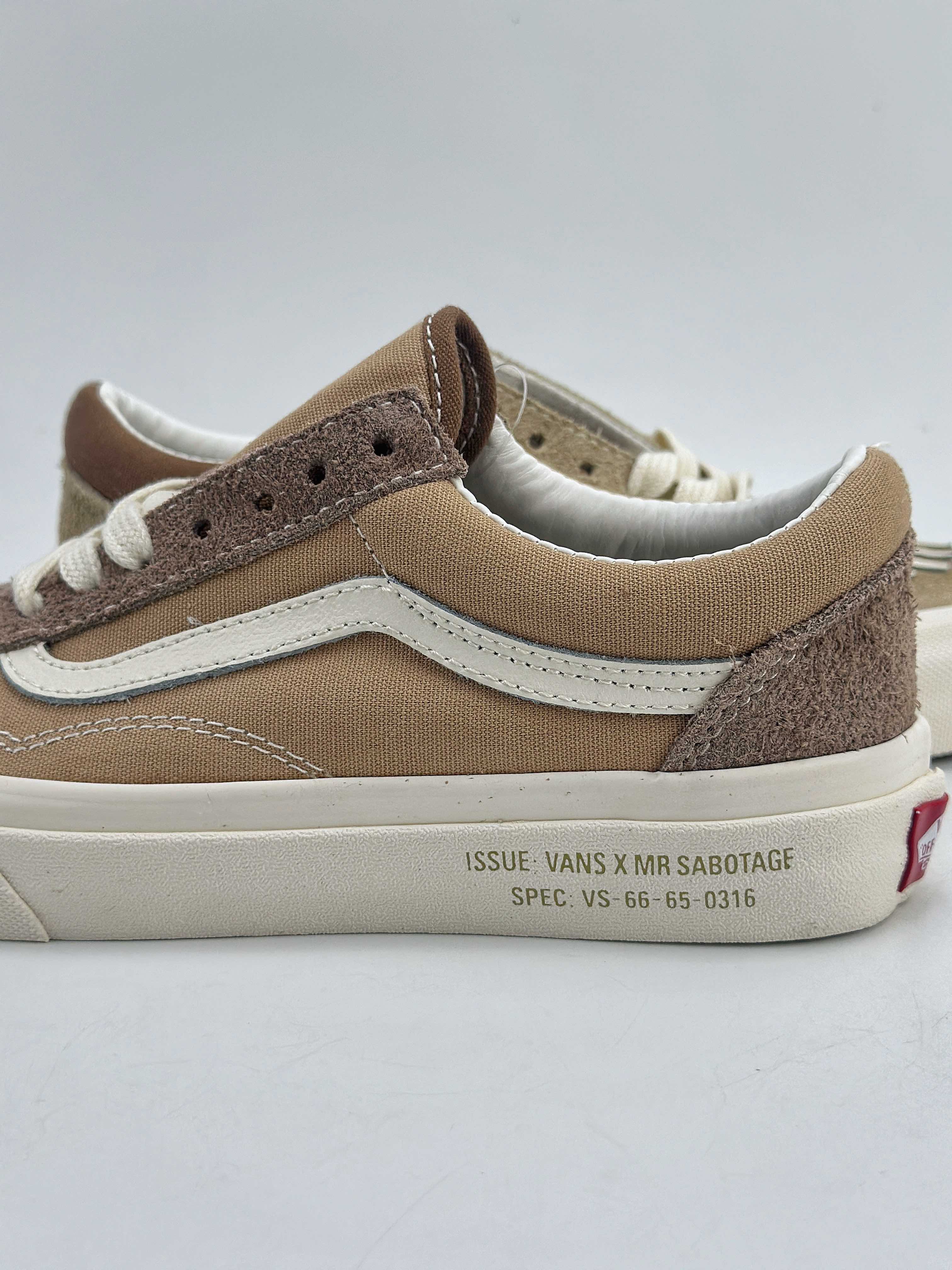 Mark SBTG x Vans 2024亚洲艺术家联名系列  VN000CT84MG