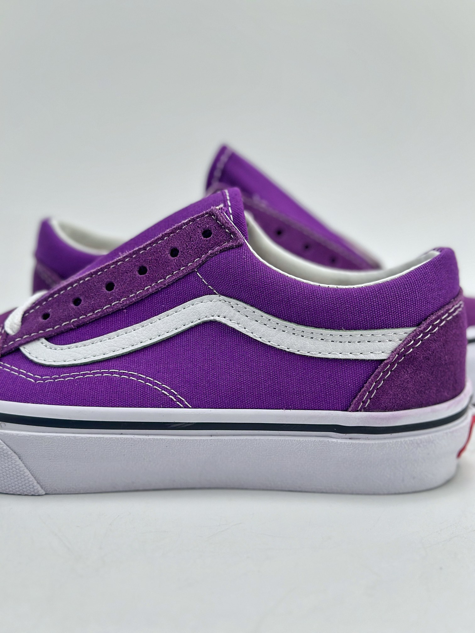 Vans Old Skool 紫白色 防滑减震低帮板鞋   VN0007NT1N8