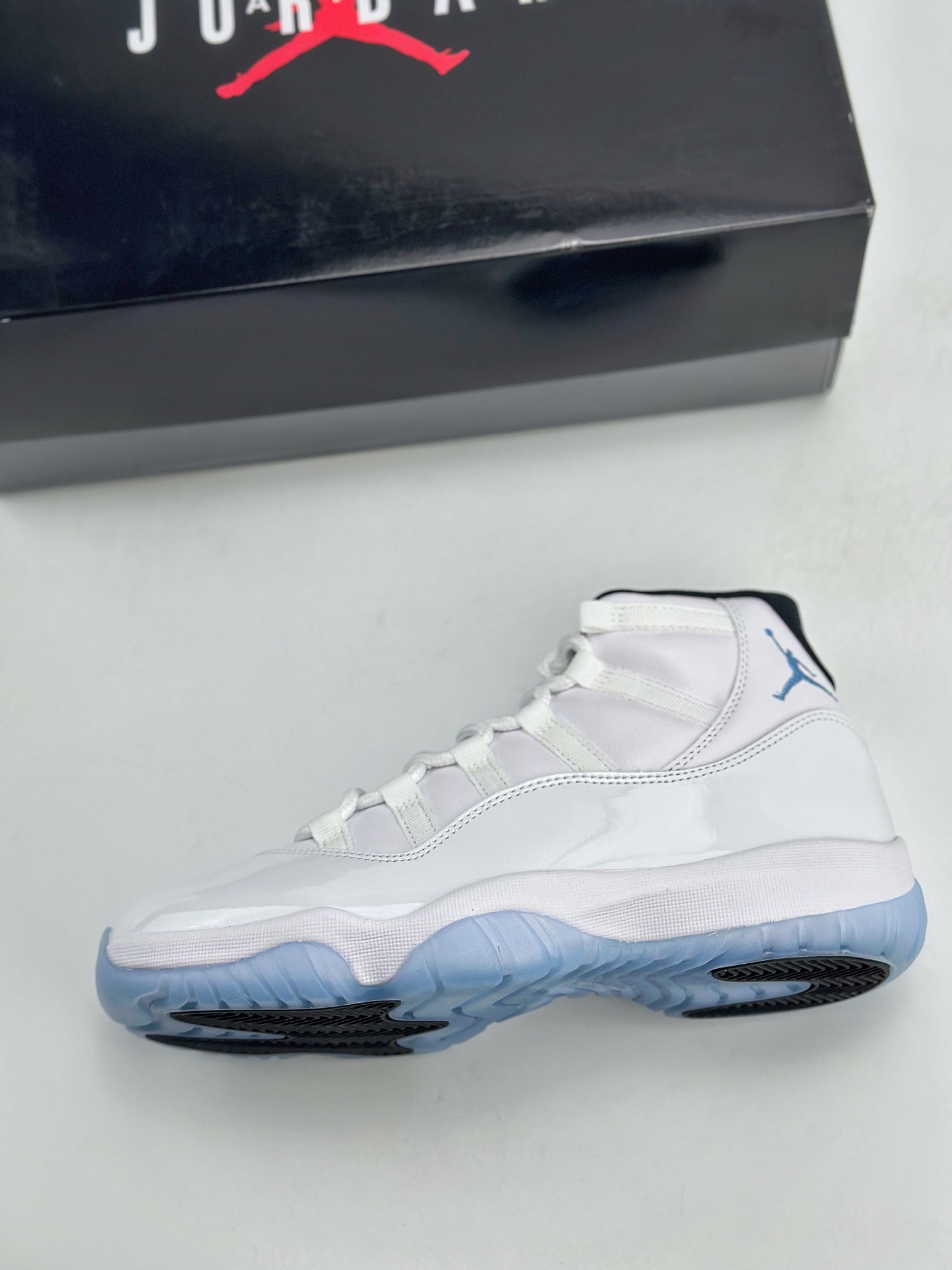 Air Jordan 11 High ”Legend Blue 传奇蓝 AJ11 高帮 CT8012-104