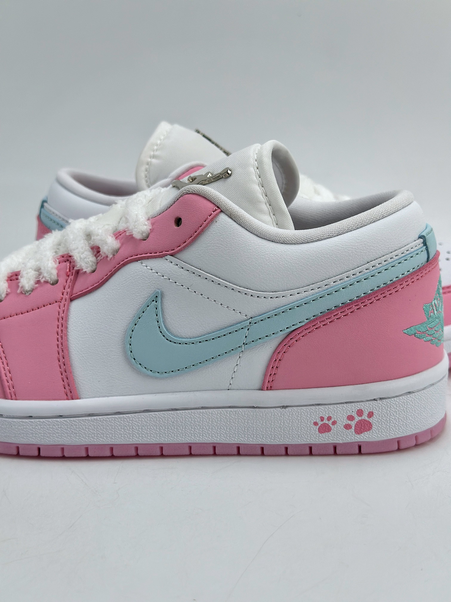 Air Jordan 1 Retro Low ”White/Pink Foam/Glacier Blue” 白粉 HM3706-141