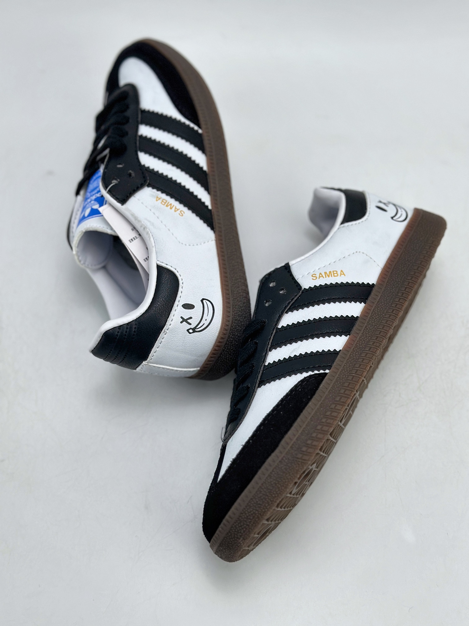 adidas originals Samba OG 黑白 复古经典轻便板鞋  IG1024