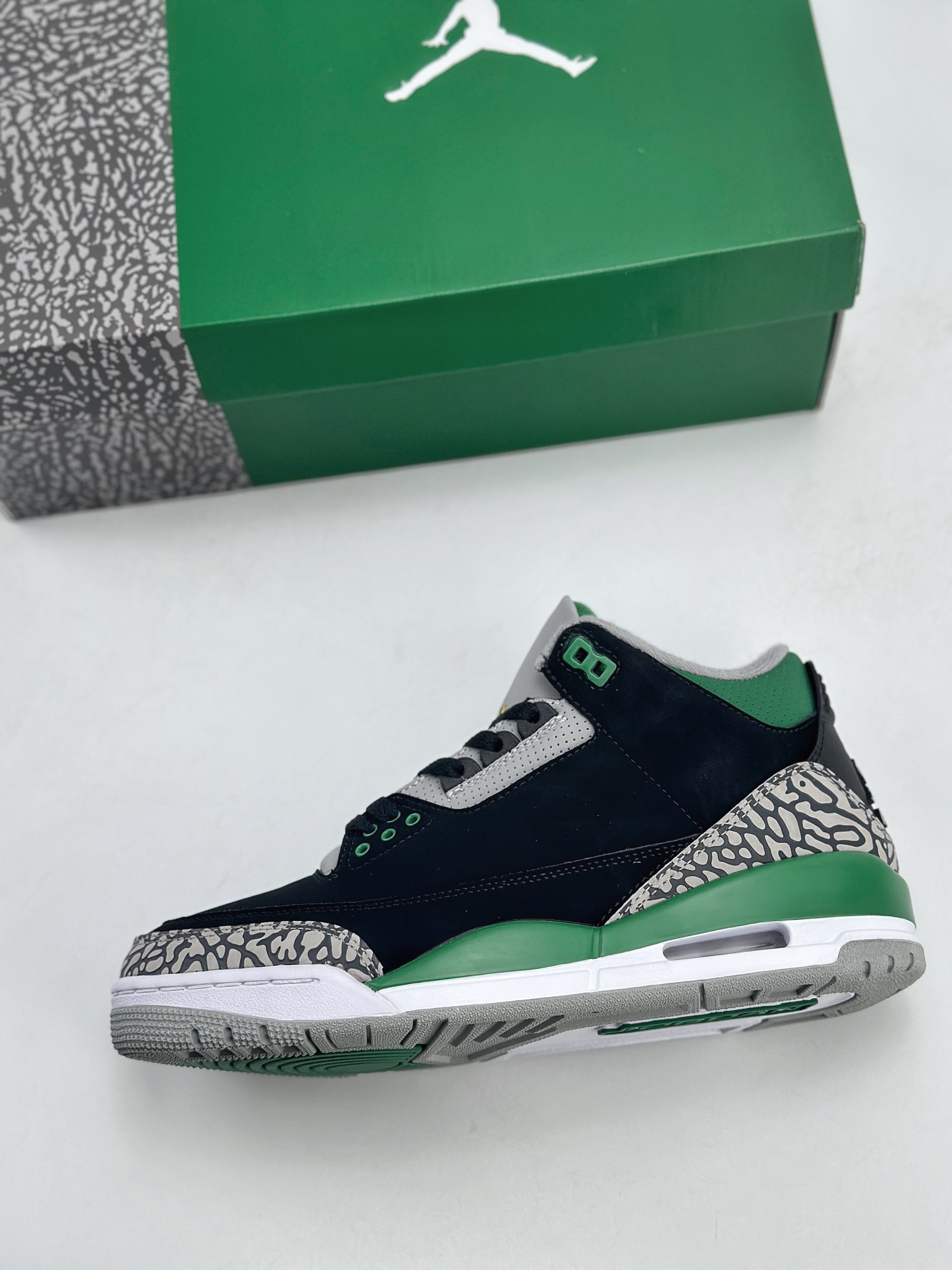 Air Jordan 3 Retro ”pine green” 黑绿 潮流复古篮球鞋 CT8532-030