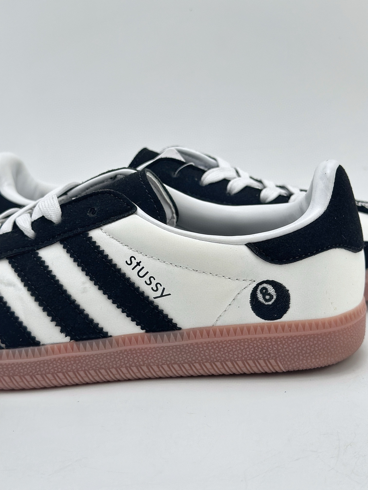 adidas Originals Gazelle INdoor x Stussy 黑八 三叶草休闲防滑耐磨低帮板鞋  DM6447