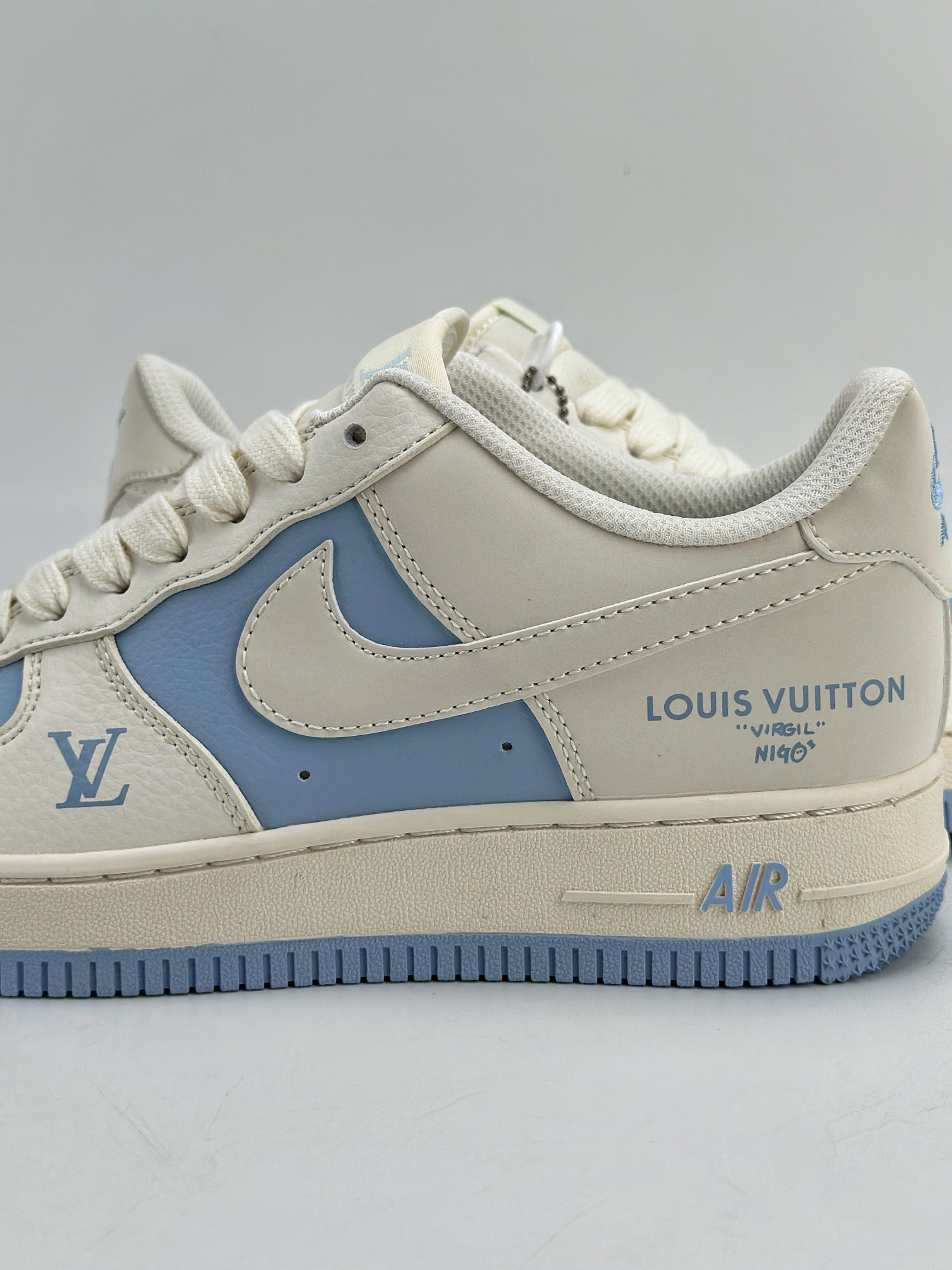 Nike Air Force 1 Low 07 x Louis Vuitton 米白蓝  BB9899-203