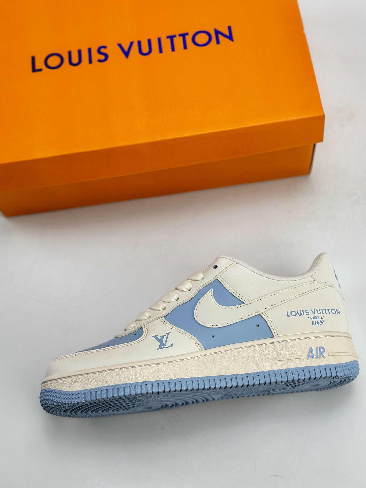 Nike Air Force 1 Low 07 x Louis Vuitton 米白蓝  BB9899-203