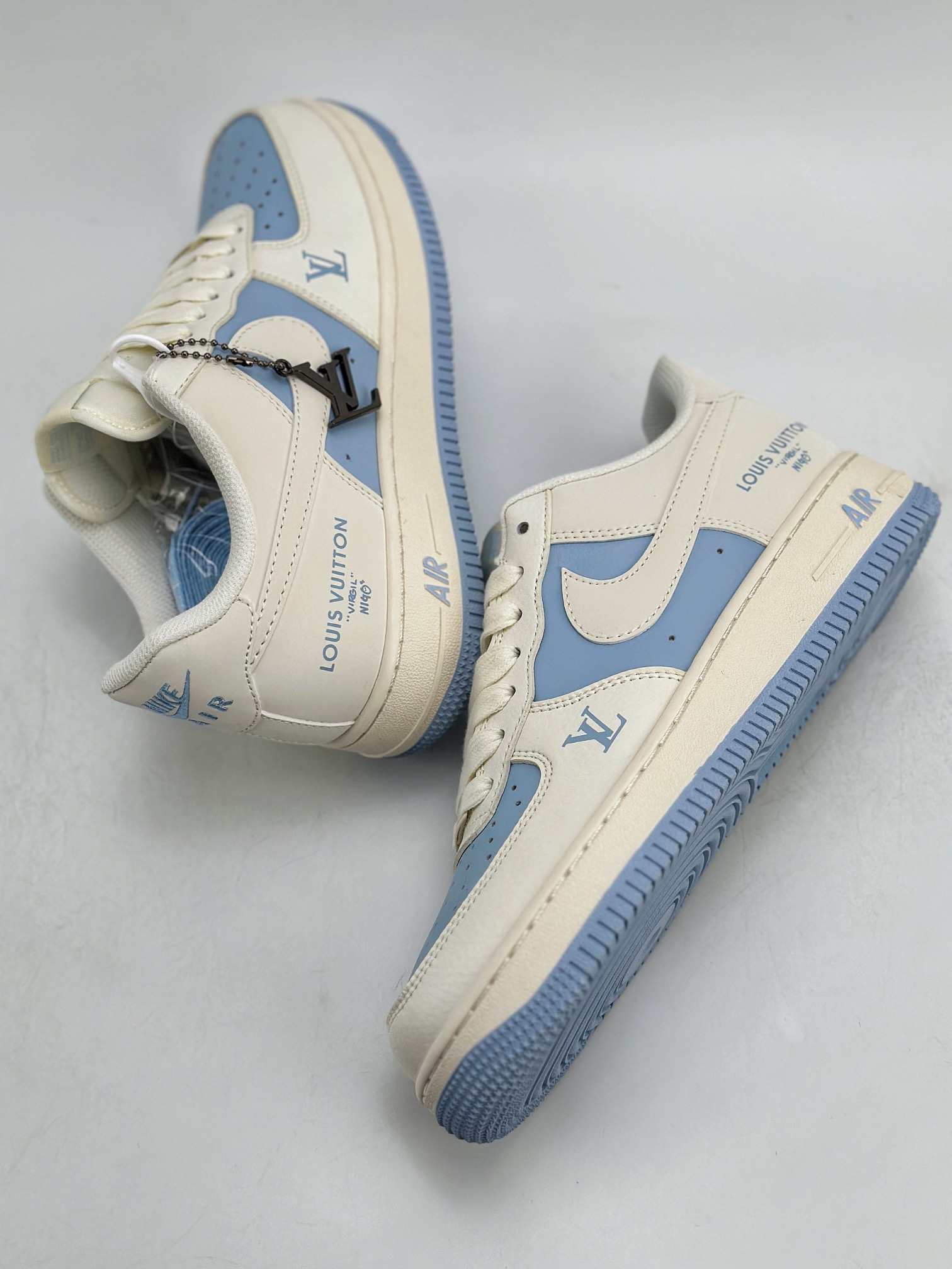 Nike Air Force 1 Low 07 x Louis Vuitton 米白蓝  BB9899-203