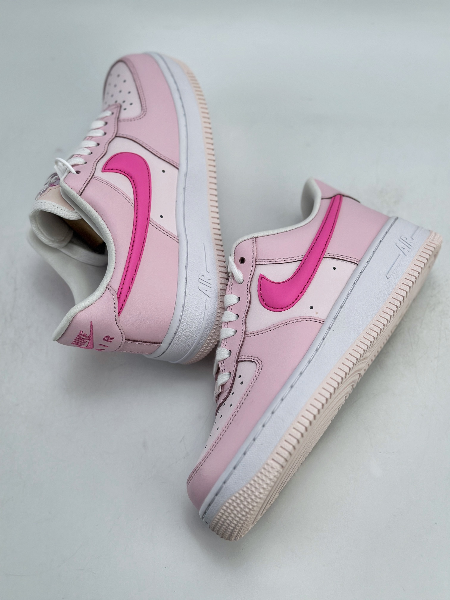 Nike Air Force 1 Low 07 白粉 （女鞋） HM3696-661