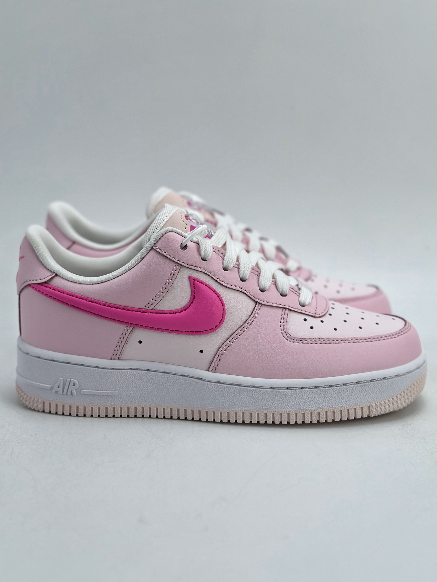 Nike Air Force 1 Low 07 白粉 （女鞋） HM3696-661