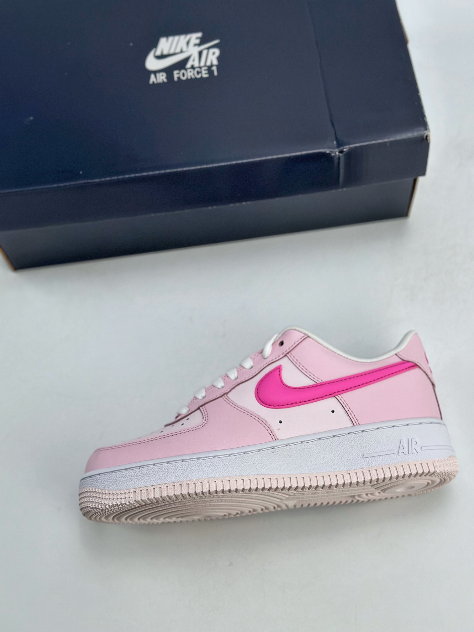 Nike Air Force 1 Low 07 白粉 （女鞋） HM3696-661