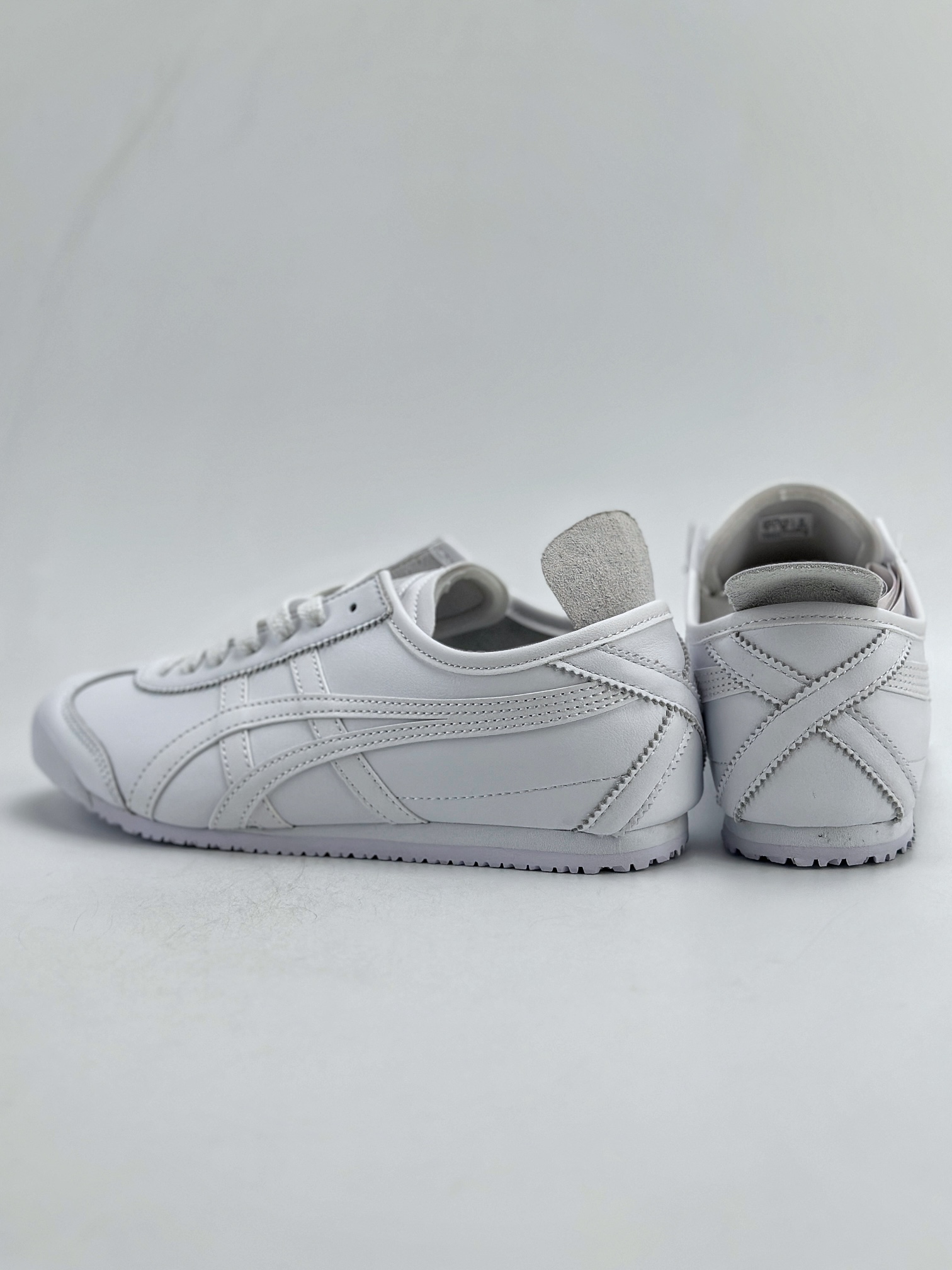 Onitsuka Tiger Mexico 66 Paraty 百搭单品 板鞋 MEXICO 66 1183A844-100