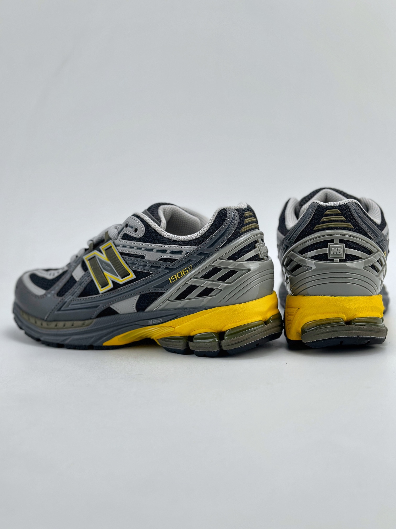 New Balance M1906系列 复古单品宝藏老爹鞋款 M1906NA