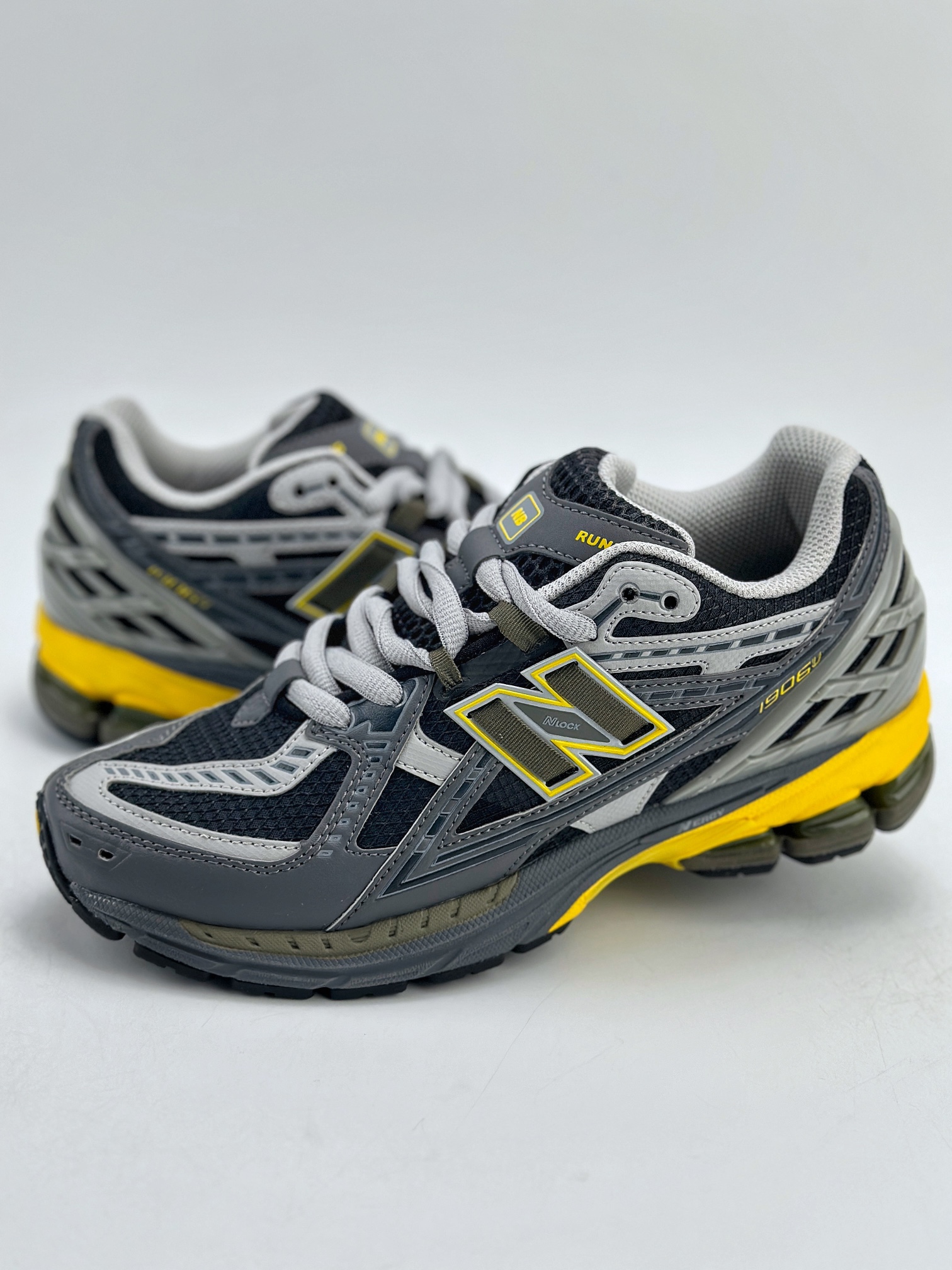 New Balance M1906系列 复古单品宝藏老爹鞋款 M1906NA