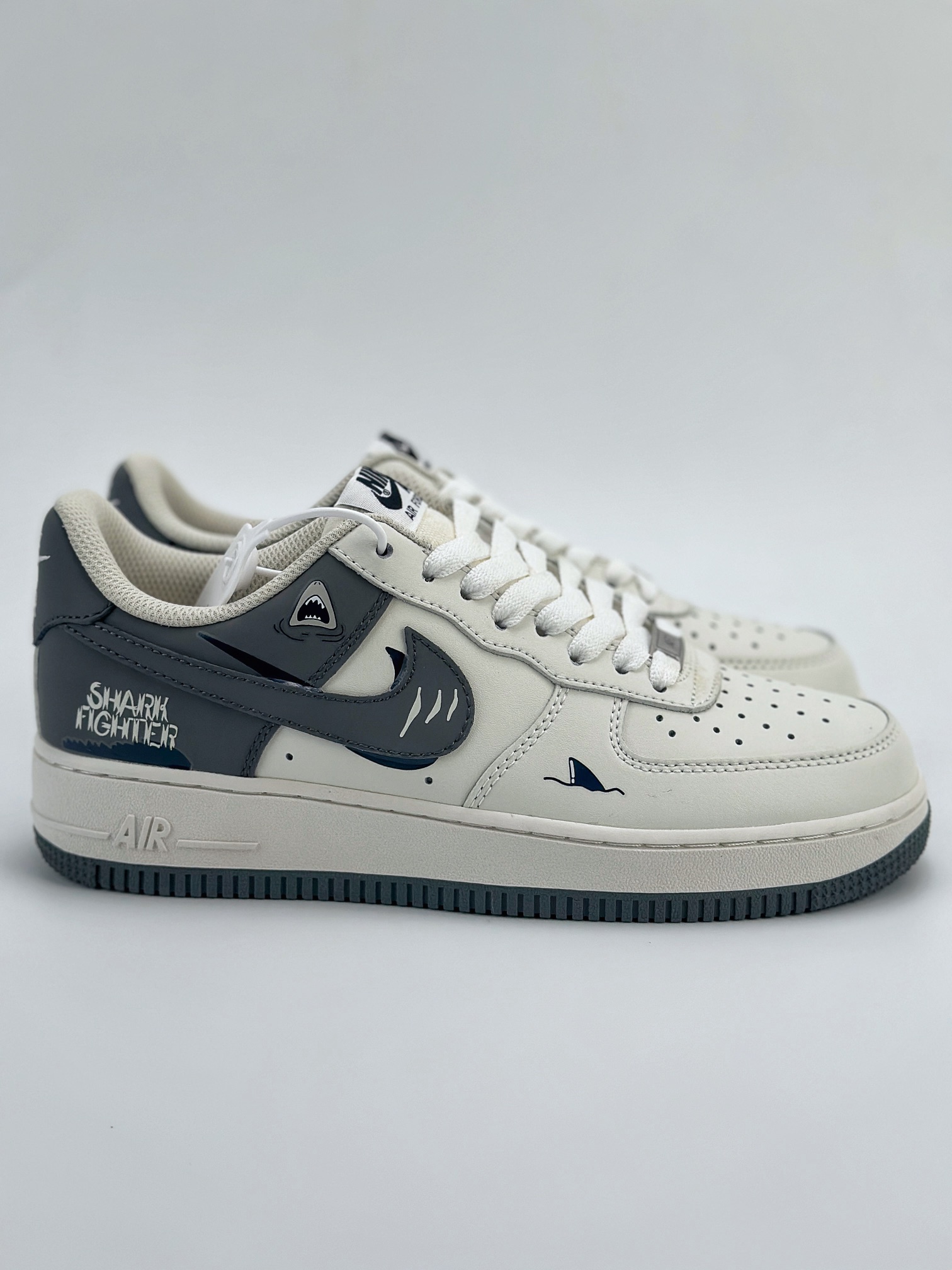 Nike Air Force 1 Low 07 白灰双钩涂鸦 DB3301-220