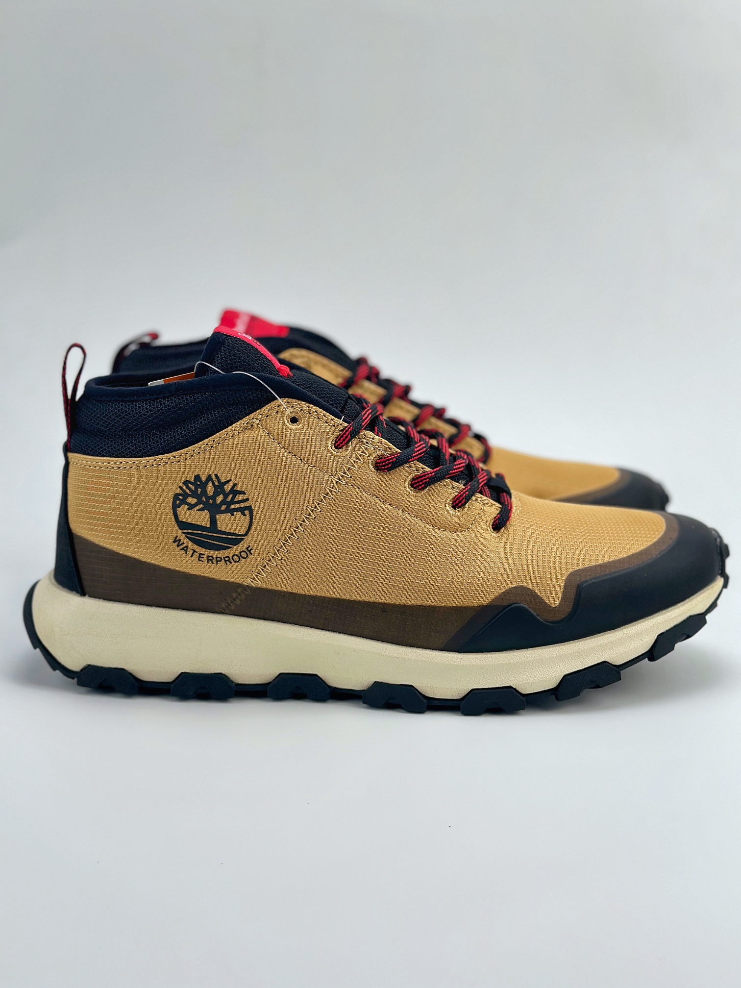 Timberland添柏岚/天伯伦 户外休闲时尚马丁靴系列 TB 0A62ZB 231