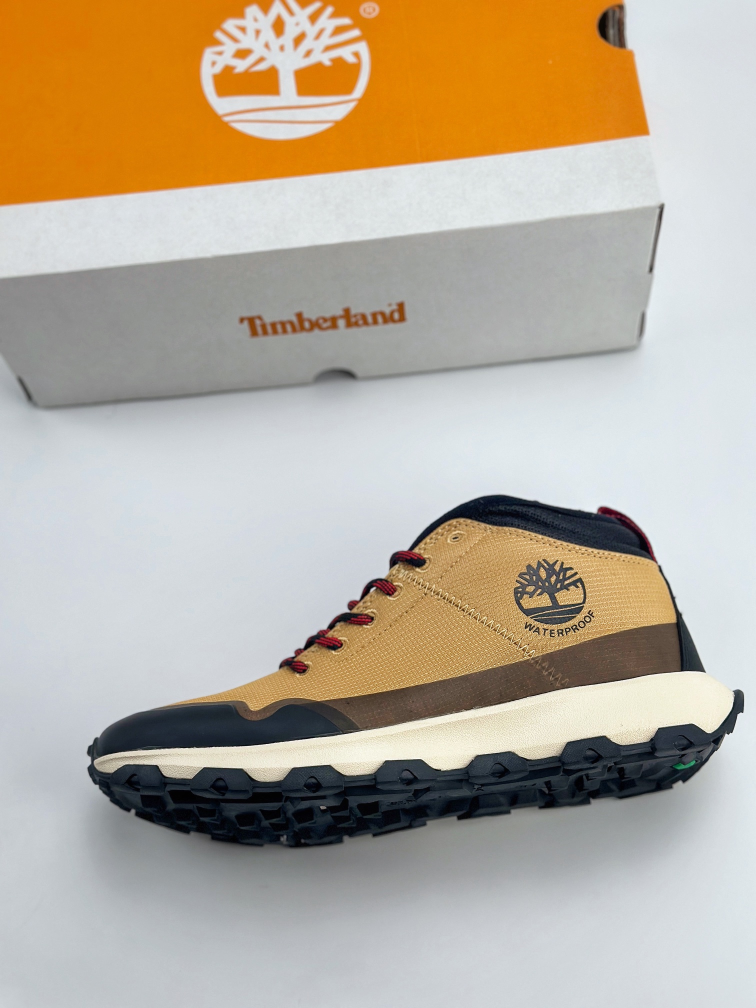 Timberland添柏岚/天伯伦 户外休闲时尚马丁靴系列 TB 0A62ZB 231