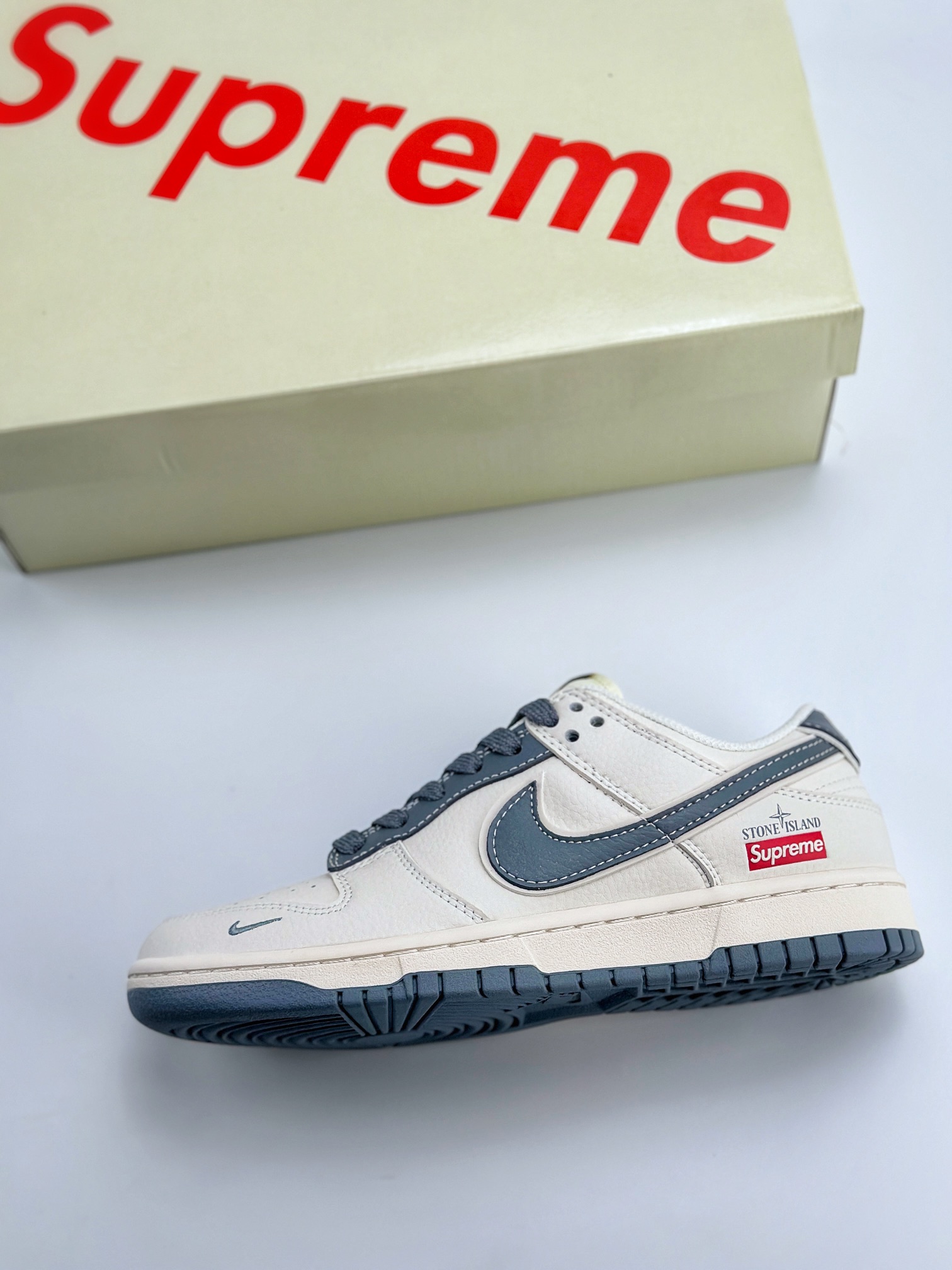 Nike SB Dunk Low x Supreme x Stone Island 白青  BB9866-002