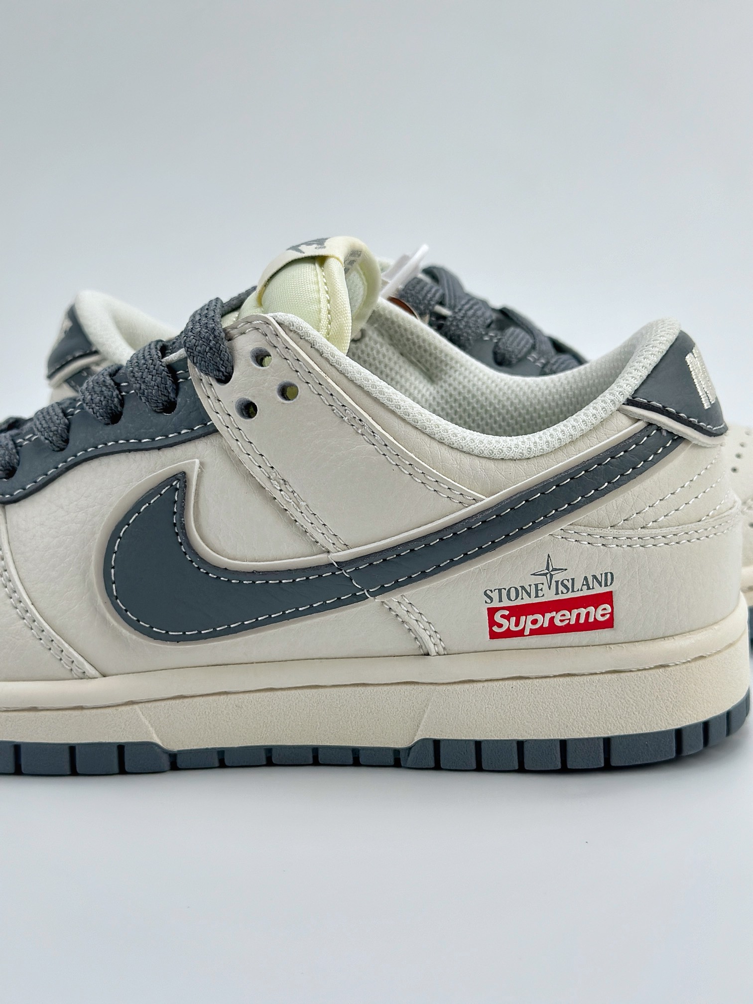 Nike SB Dunk Low x Supreme x Stone Island 白青  BB9866-002