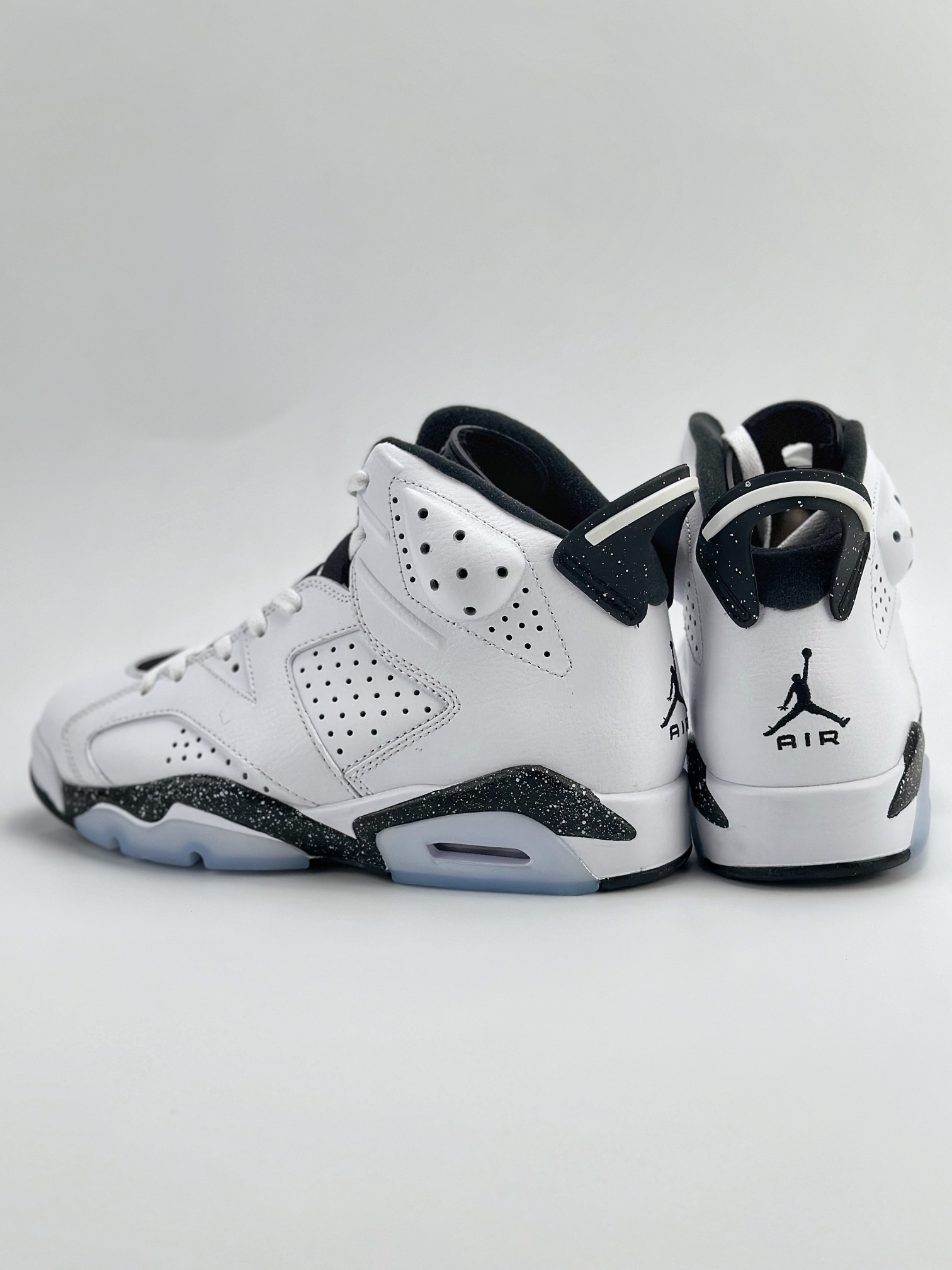 Air Jordan 6 Retro ”Reverse Oreo” 白黑 潮流复古篮球鞋  CT8529-112