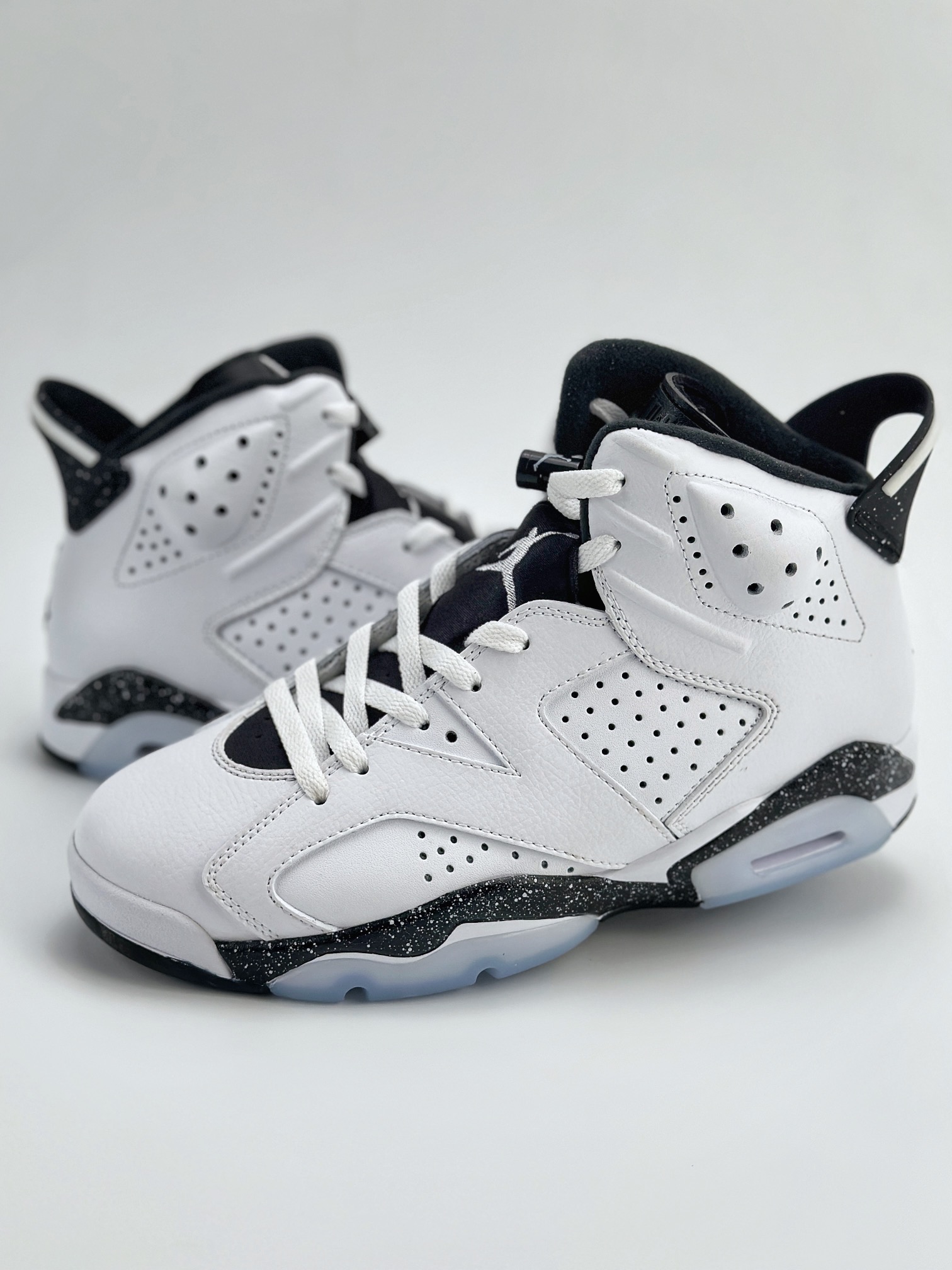 Air Jordan 6 Retro ”Reverse Oreo” 白黑 潮流复古篮球鞋  CT8529-112