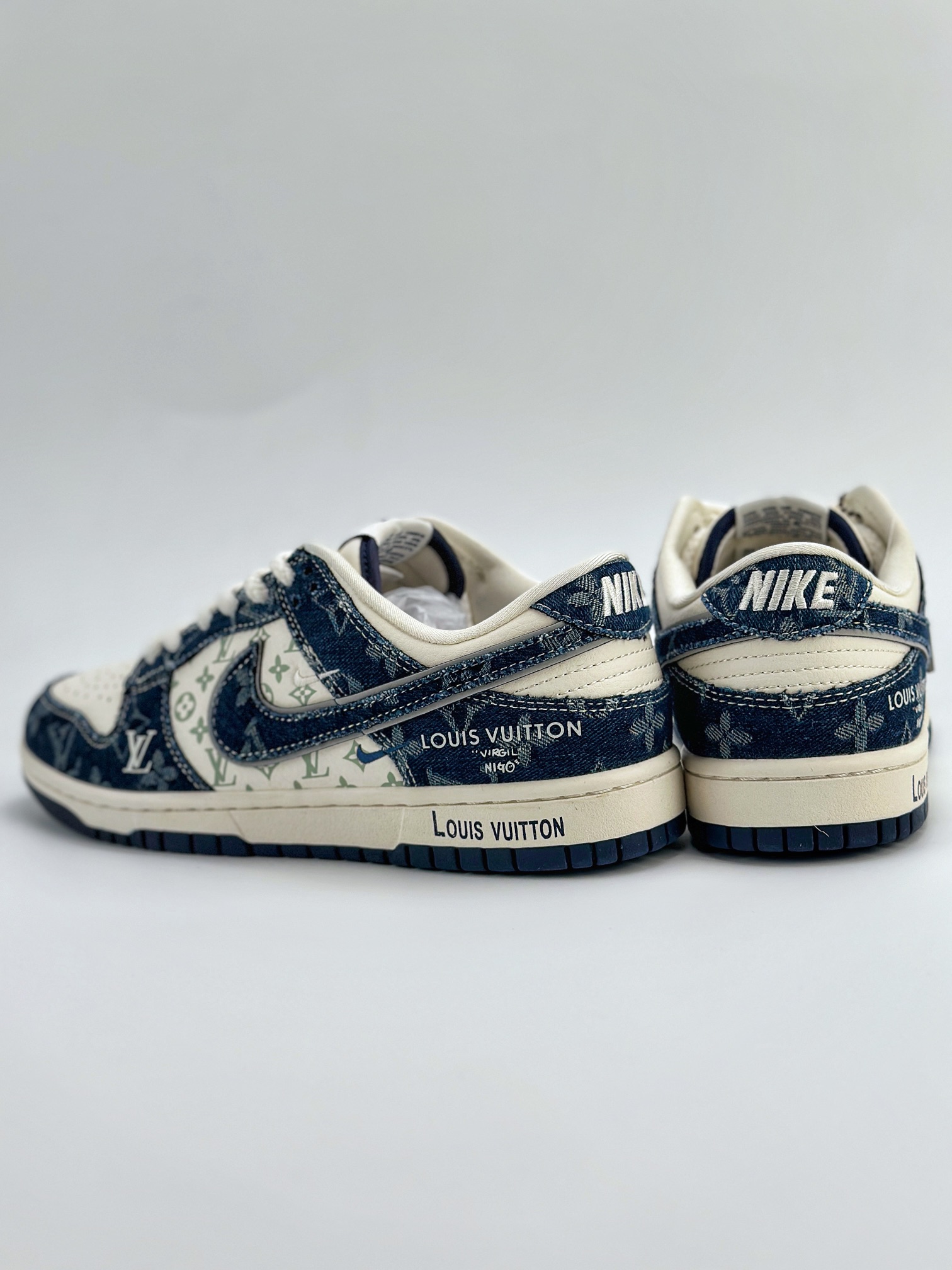 Nike SB Dunk Low x Louis Vuitton 白蓝牛仔  SJ2068-257