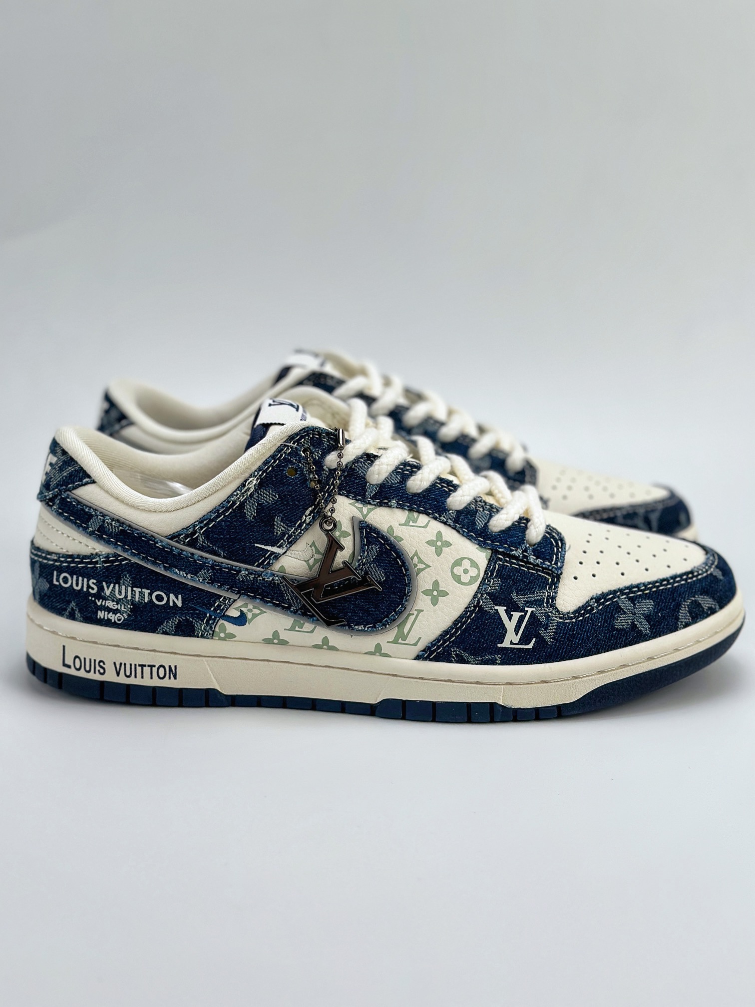 Nike SB Dunk Low x Louis Vuitton 白蓝牛仔  SJ2068-257