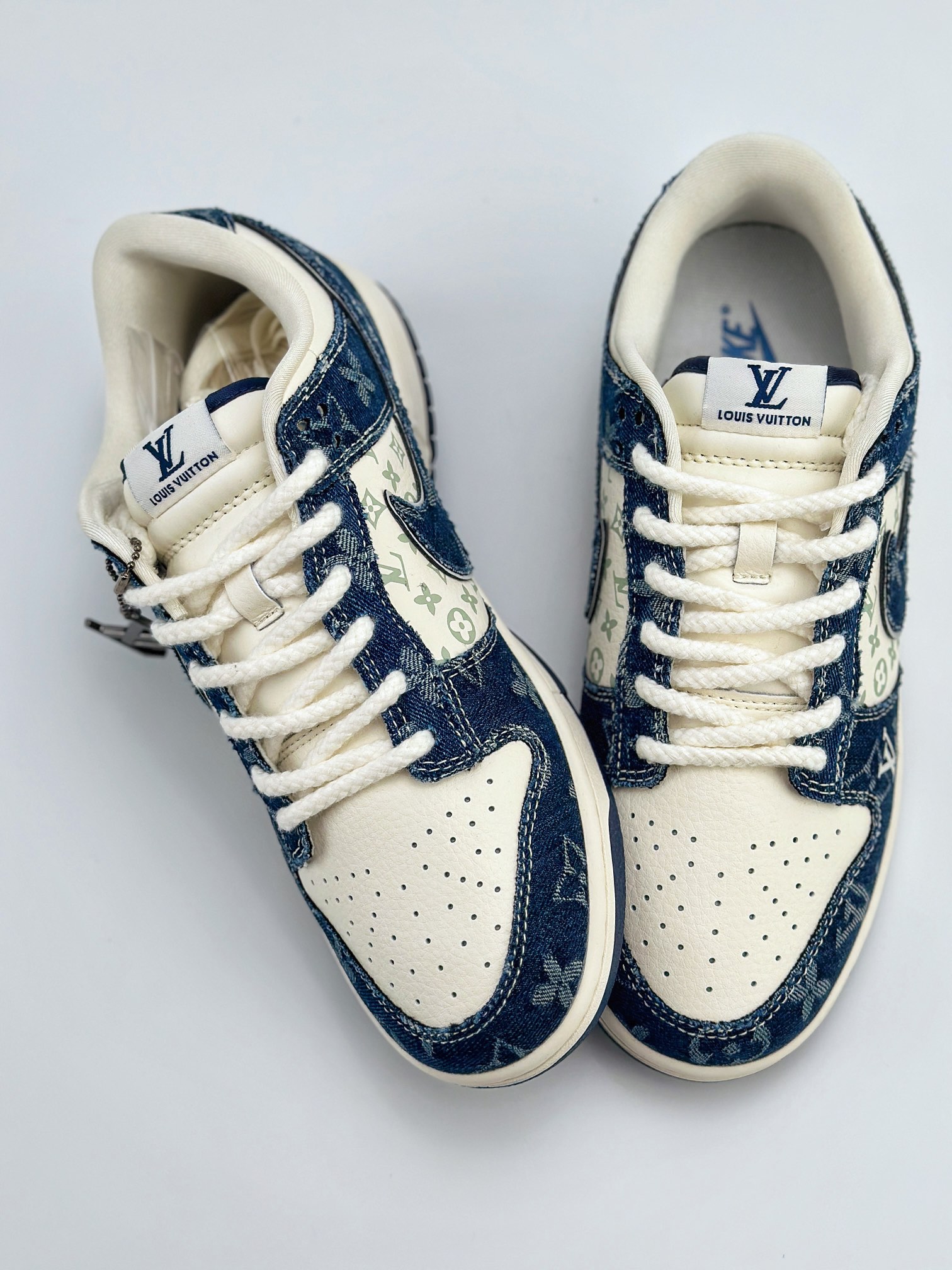 Nike SB Dunk Low x Louis Vuitton 白蓝牛仔  SJ2068-257