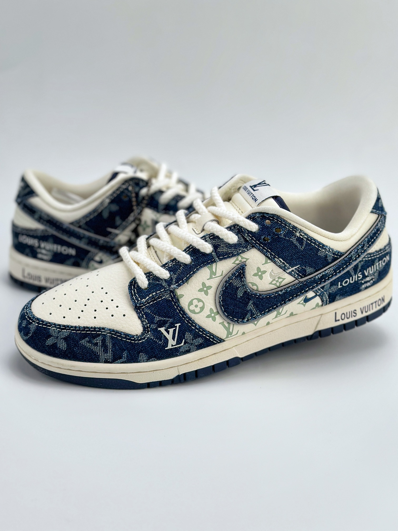 Nike SB Dunk Low x Louis Vuitton 白蓝牛仔  SJ2068-257