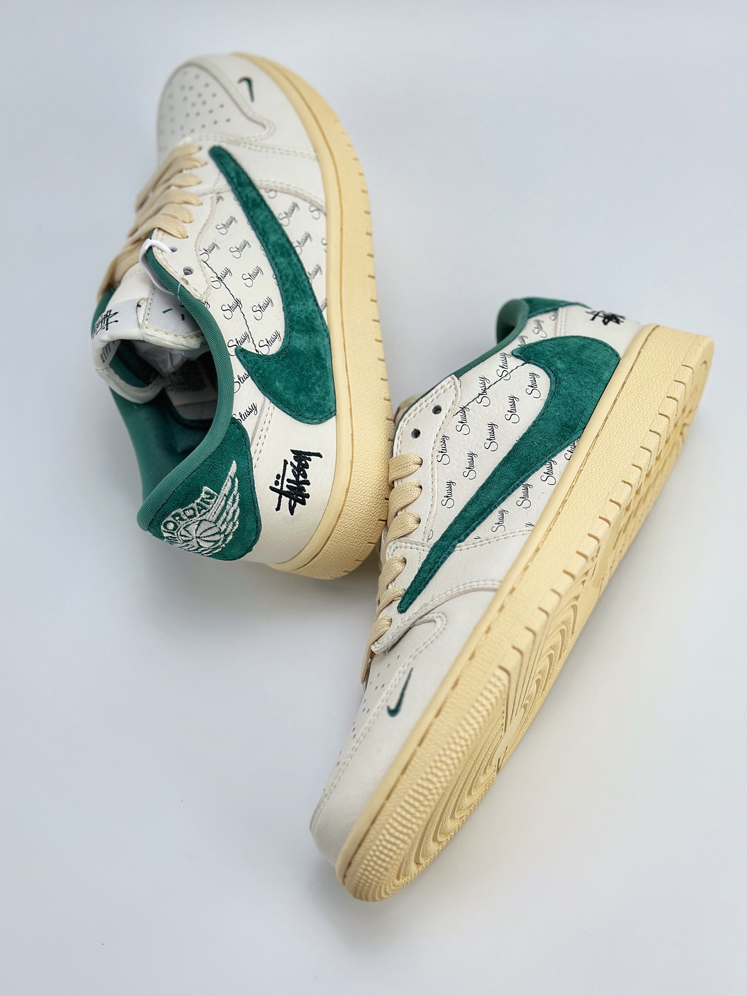 Travis Scott x Nike Air Jordan 1 Low x Stussy 三方联名 Air Jordan 1 Low 反转米黄绿翻毛倒钩 YQ2088-669