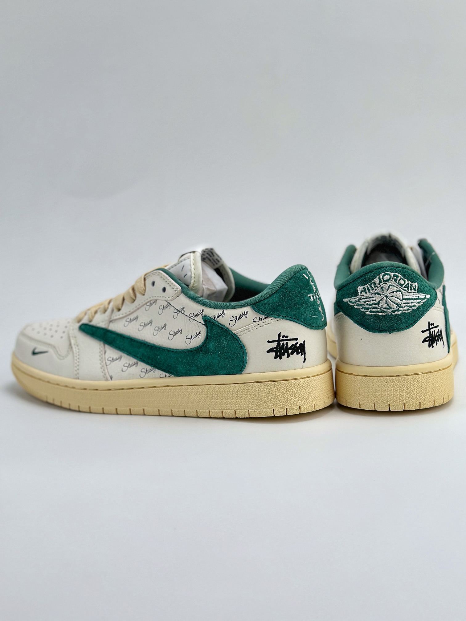 Travis Scott x Nike Air Jordan 1 Low x Stussy 三方联名 Air Jordan 1 Low 反转米黄绿翻毛倒钩 YQ2088-669