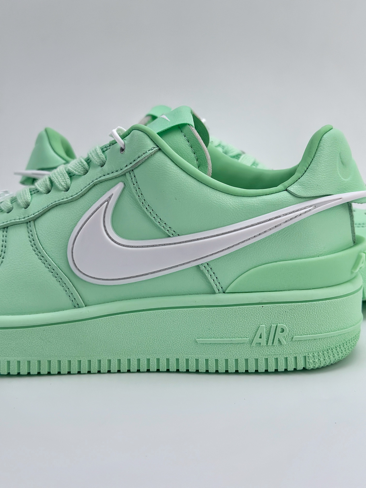 Nike Air Force 1 Low 07 x AMBUSH 薄荷绿 DV3464-700