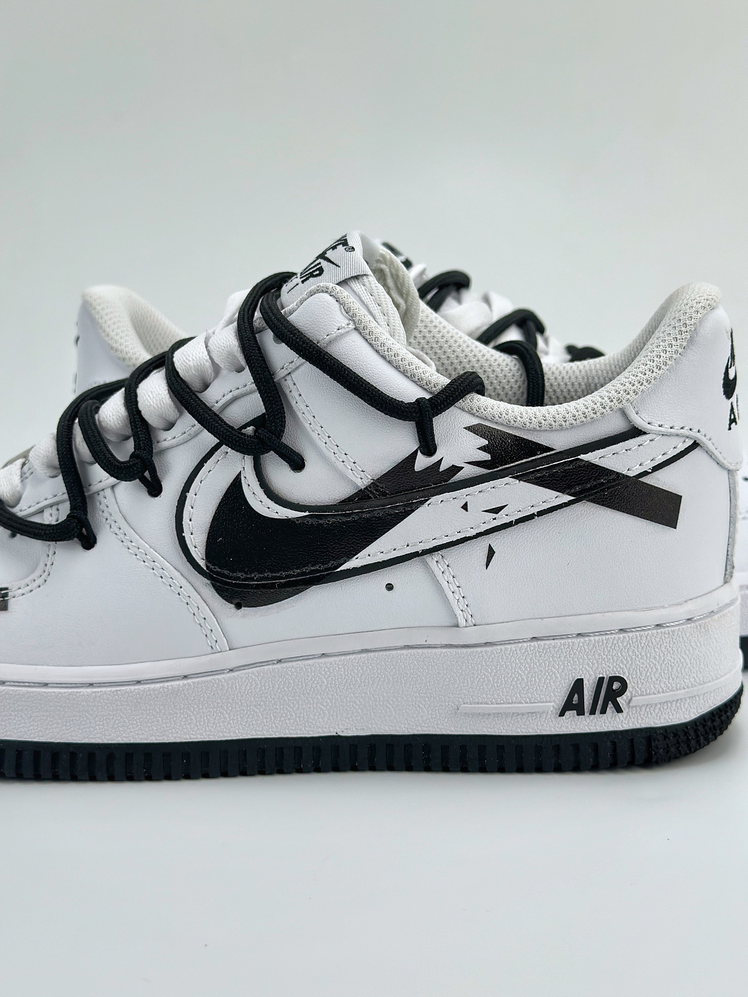 Nike Air Force 1 Low 07 手绘 断裂钩子 白黑 ZH0316-026