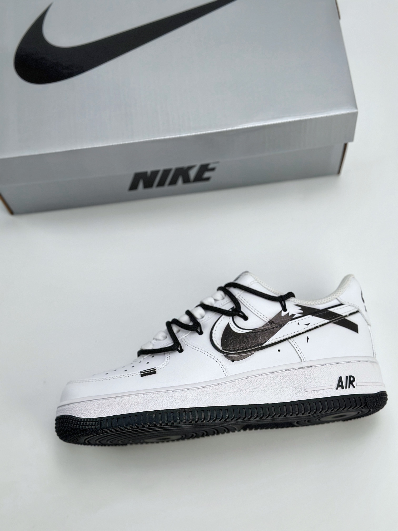 Nike Air Force 1 Low 07 手绘 断裂钩子 白黑 ZH0316-026