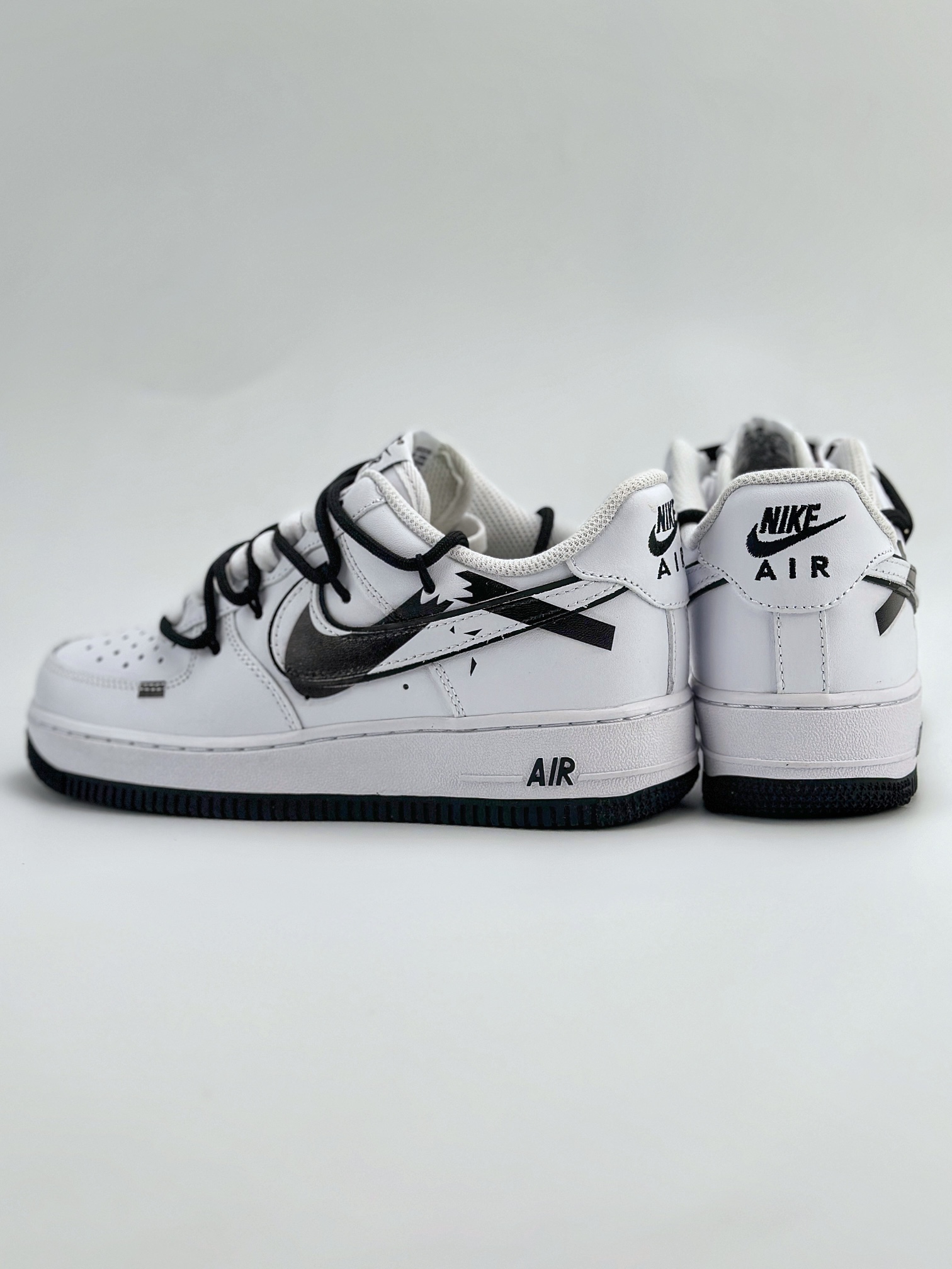 Nike Air Force 1 Low 07 手绘 断裂钩子 白黑 ZH0316-026