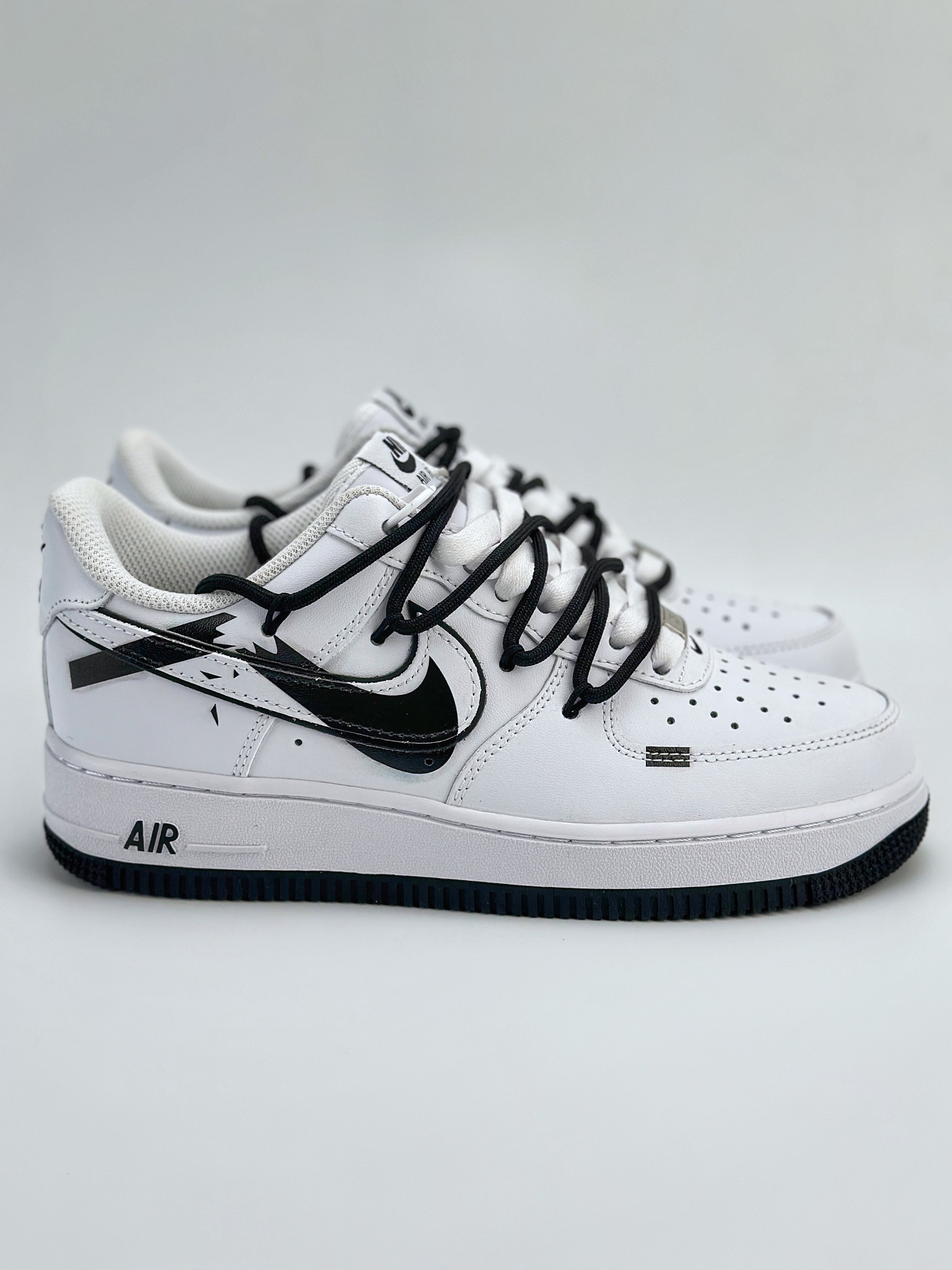 Nike Air Force 1 Low 07 手绘 断裂钩子 白黑 ZH0316-026