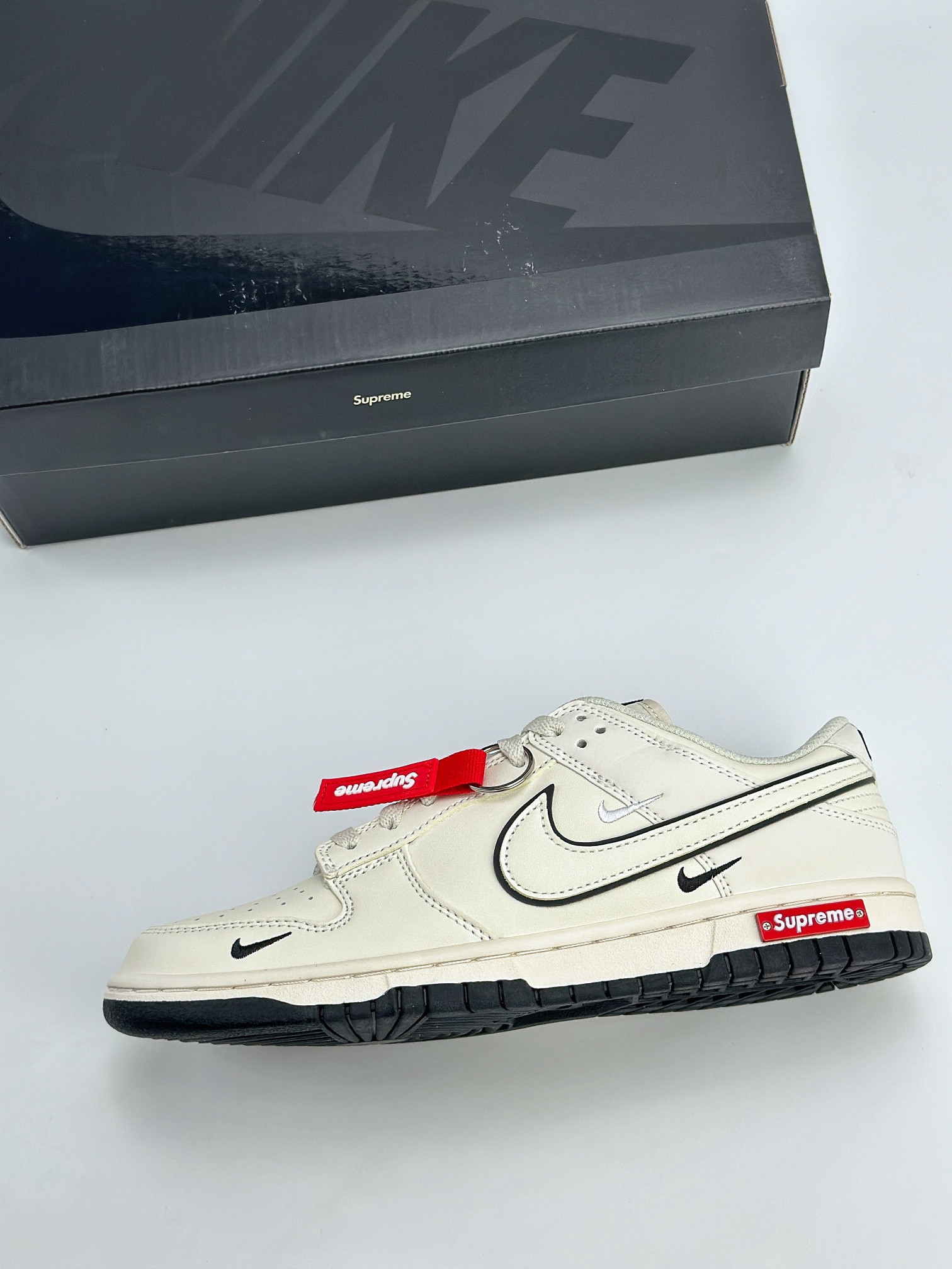 Nike SB Dunk Low x Supreme 米白三钩 DJ2024-006