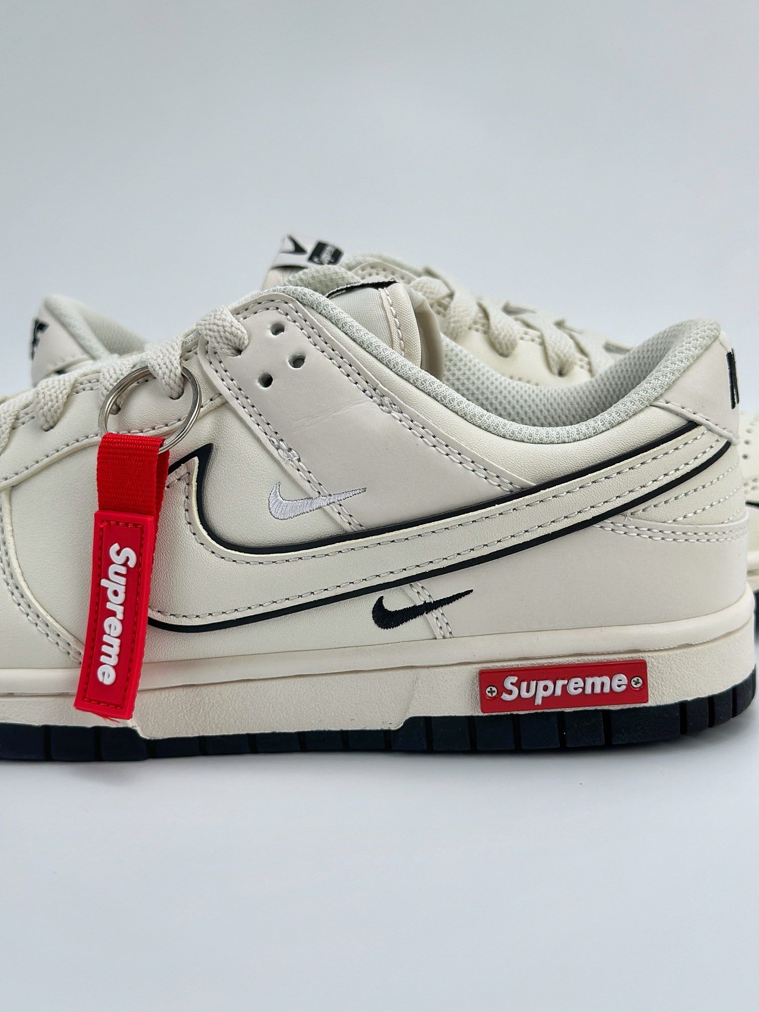 Nike SB Dunk Low x Supreme 米白三钩 DJ2024-006