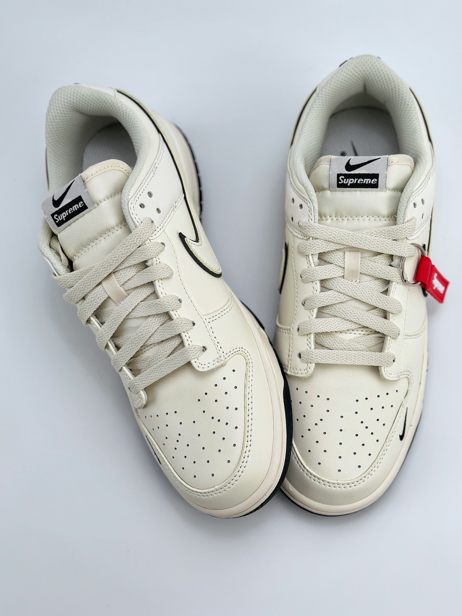 Nike SB Dunk Low x Supreme 米白三钩 DJ2024-006