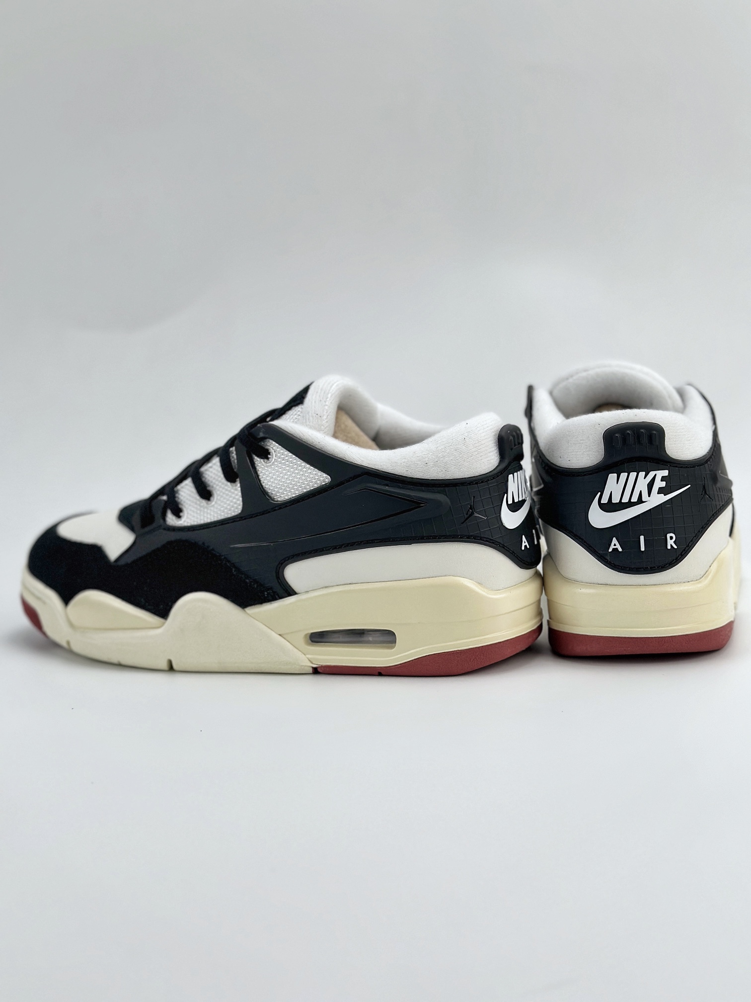 Nike Air Jordan 4 Retro RM 乔丹四代 白黑红 FQ7939-100