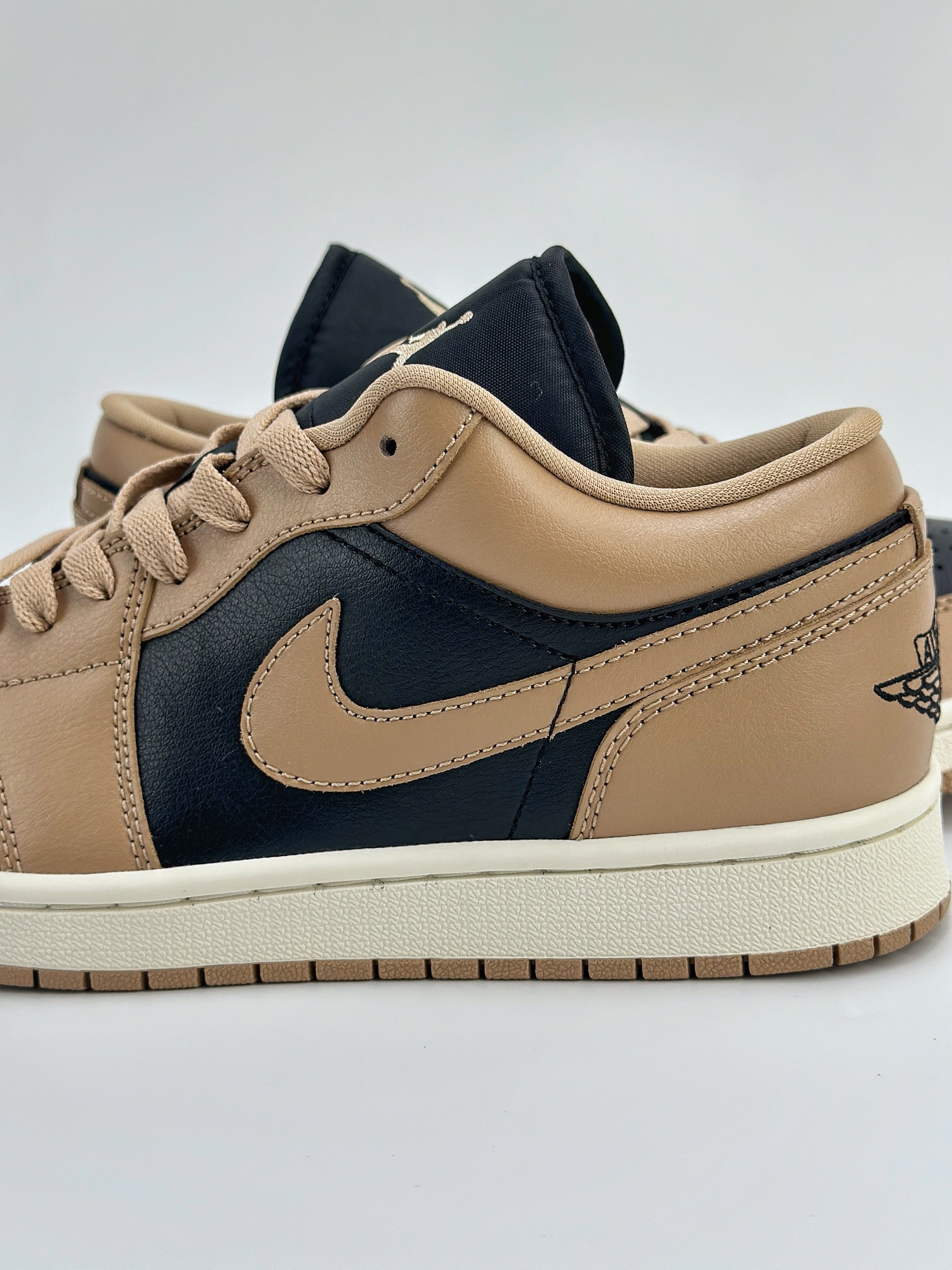 外贸版 Air Jordan 1 Retro Low Vachetta ”Tan” 棕黑 DC0774-201