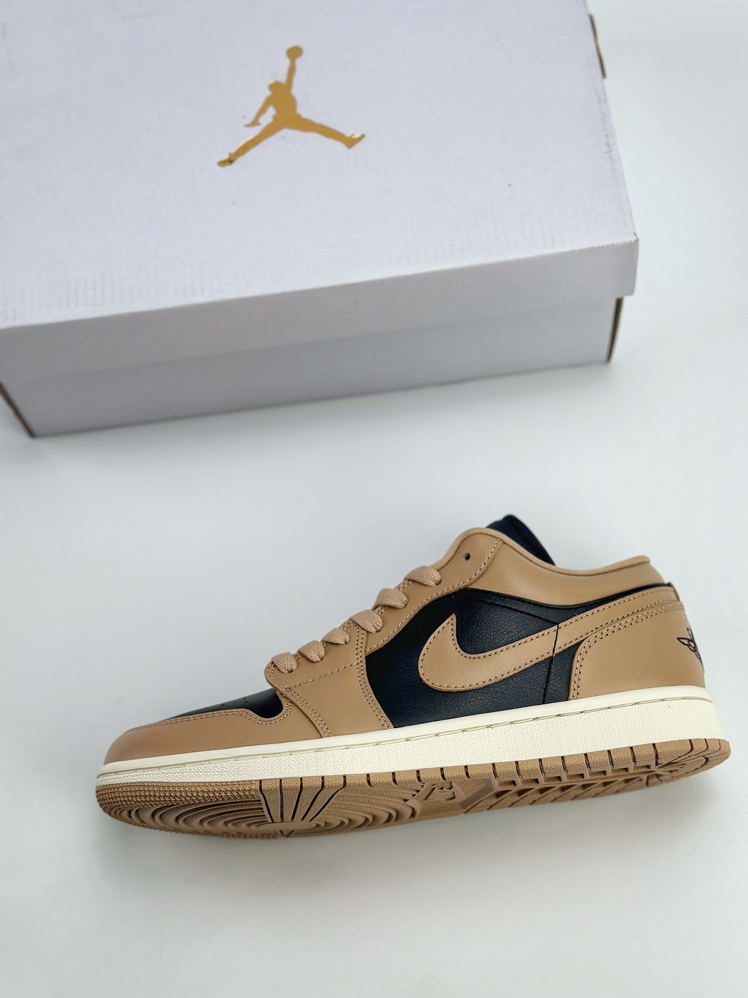 外贸版 Air Jordan 1 Retro Low Vachetta ”Tan” 棕黑 DC0774-201