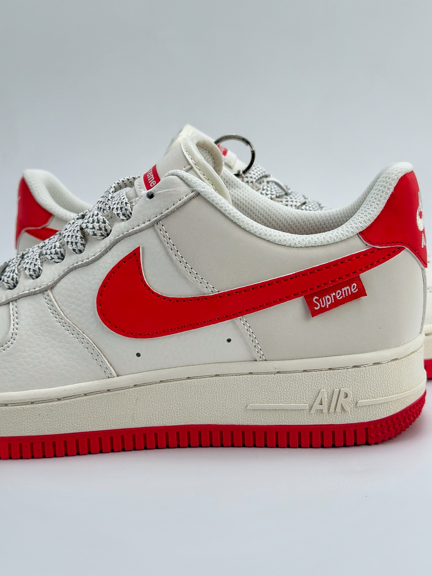 Nike Air Force 1 Low 07 x Supreme 白红满天星 HD1968-026