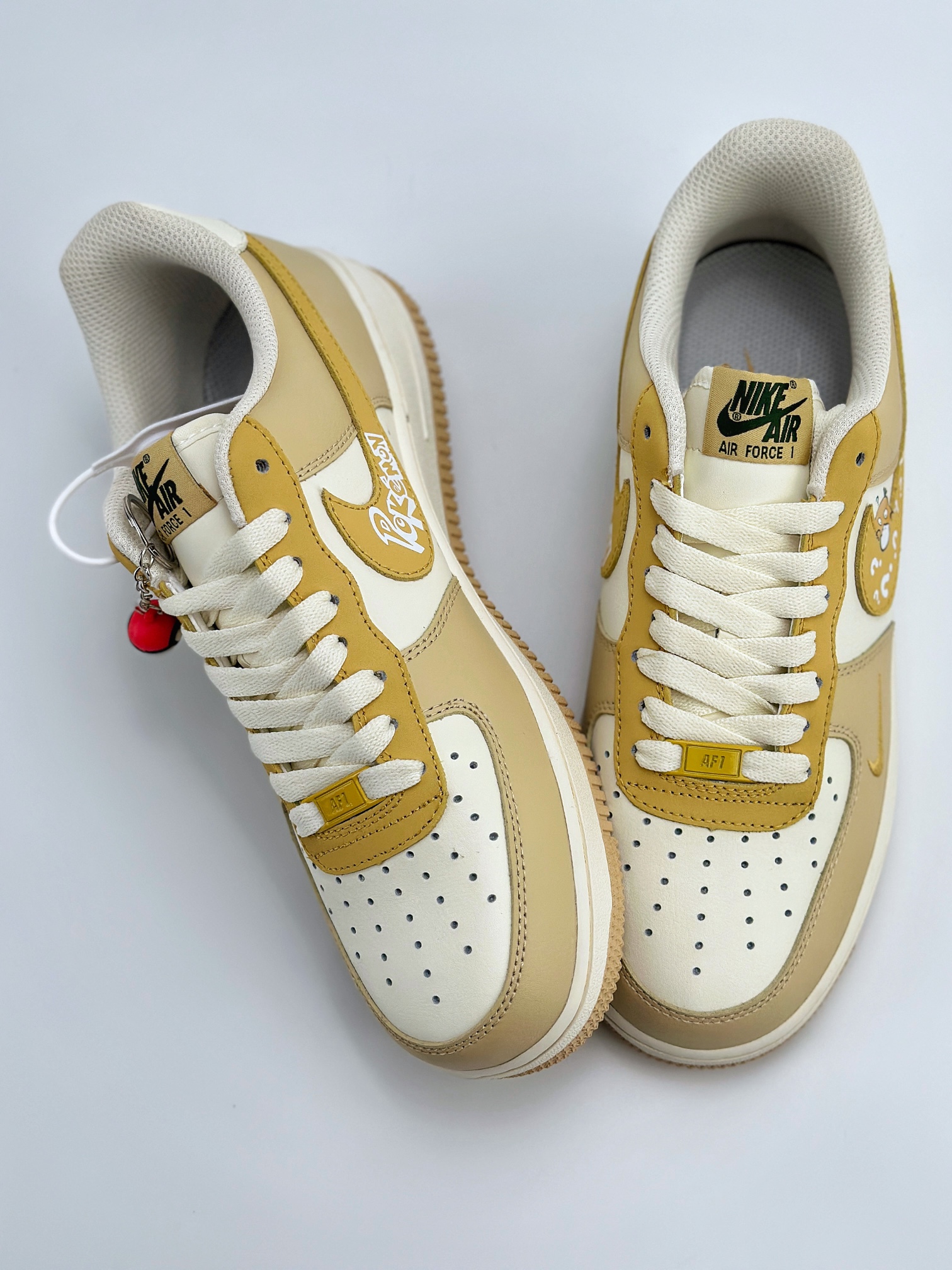 Nike Air Force 1 Low 07 x Pokémon 可达鸭 米黄 DB3301-661