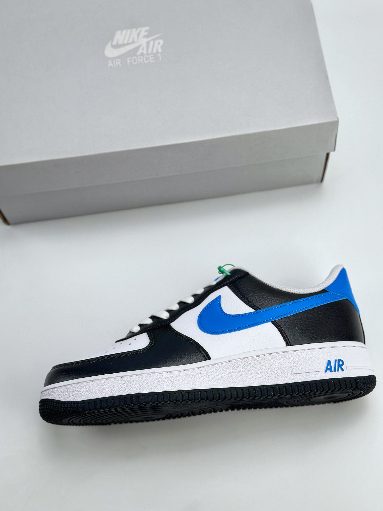 Nike Air Force 1 Low 07 黑白蓝 FN8008-001