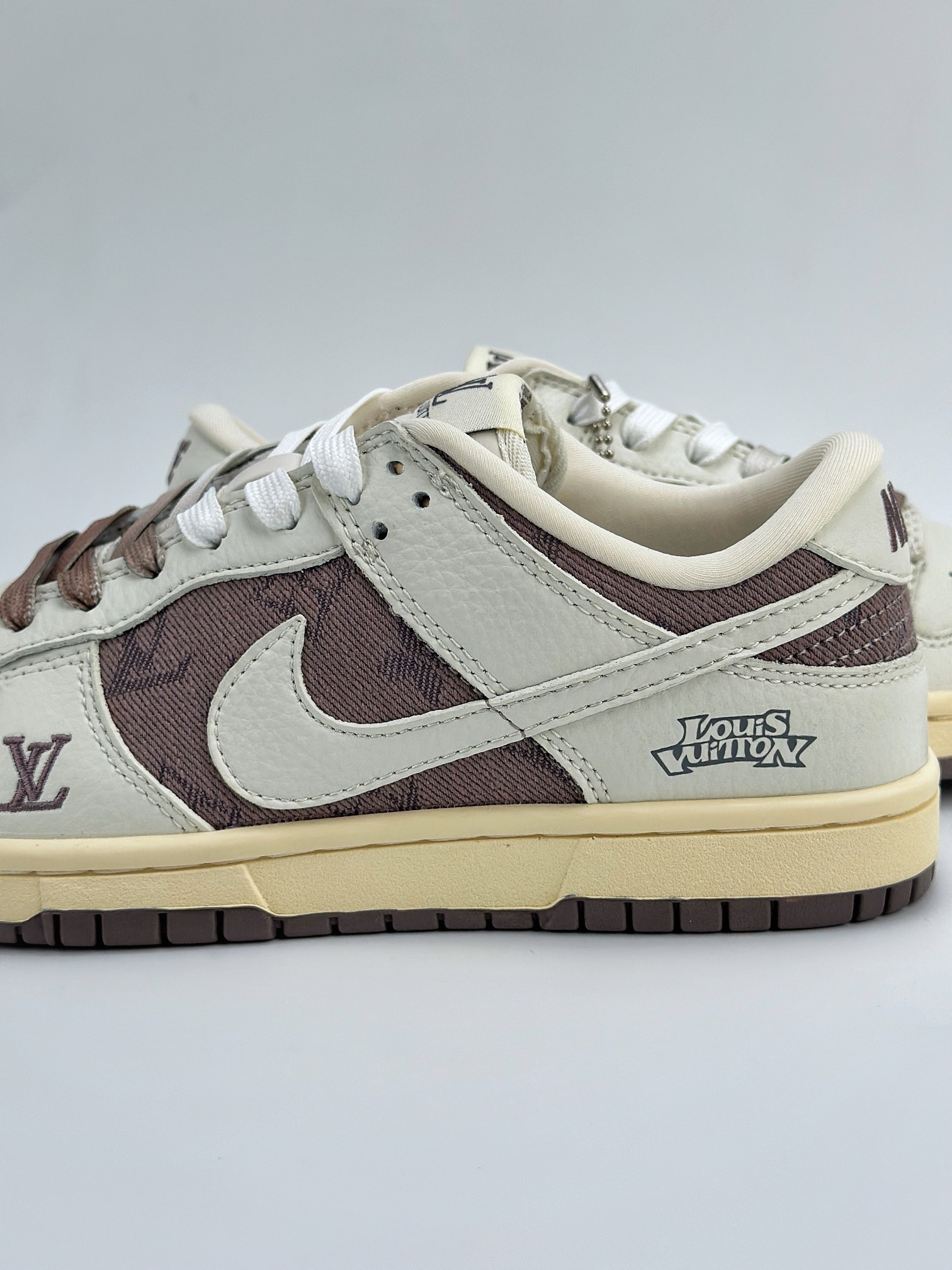 Nike SB Dunk Low x Louis Vuitton 米白棕 JH8310-956