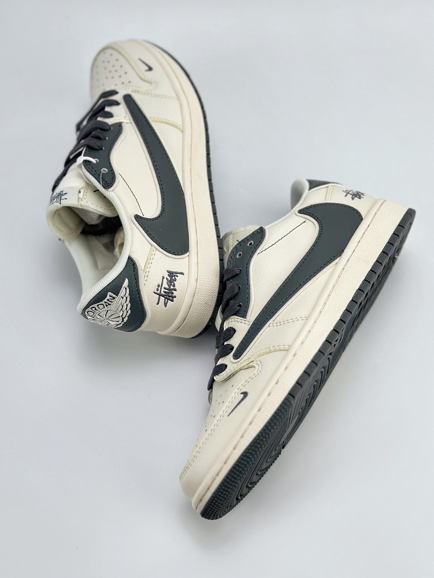 Travis Scott x Nike Air Jordan 1 Low x Louis Vuitton 三方联名 Air Jordan 1 Low 反转白绿倒钩 DM6688-601