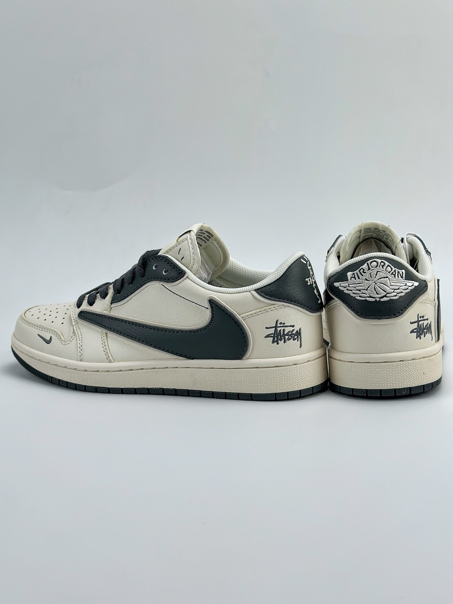 Travis Scott x Nike Air Jordan 1 Low x Louis Vuitton 三方联名 Air Jordan 1 Low 反转白绿倒钩 DM6688-601