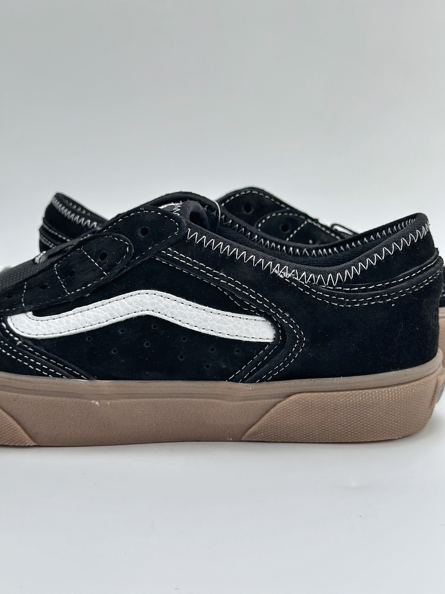 Vans范斯官方 Rowley Classics 经典黑色生胶底复古潮流板鞋